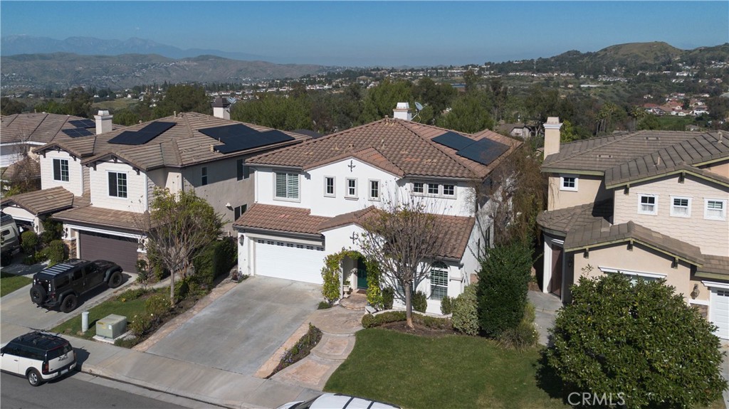 2589 N Promontory