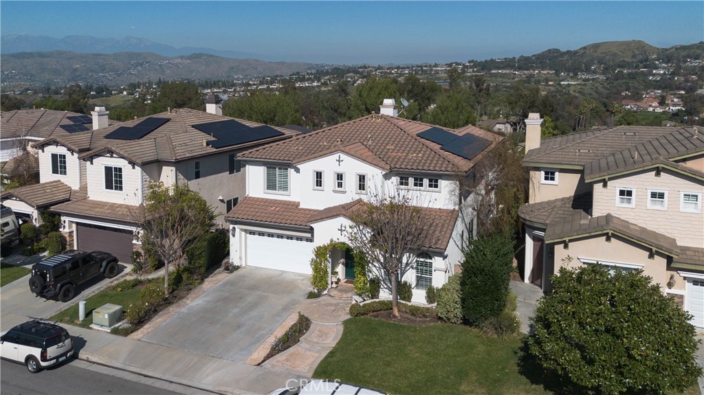2589 N Promontory