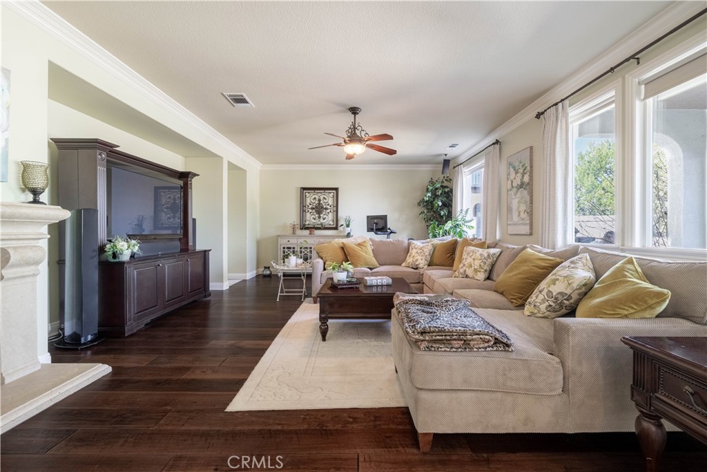 2589 N Promontory