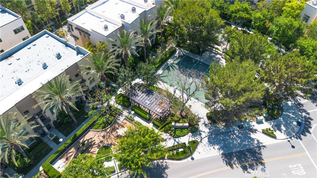 1107 Rivington