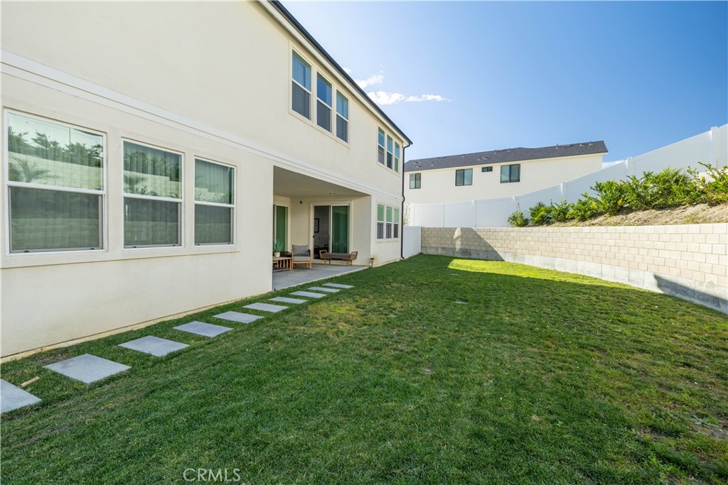 18806 Winnwood