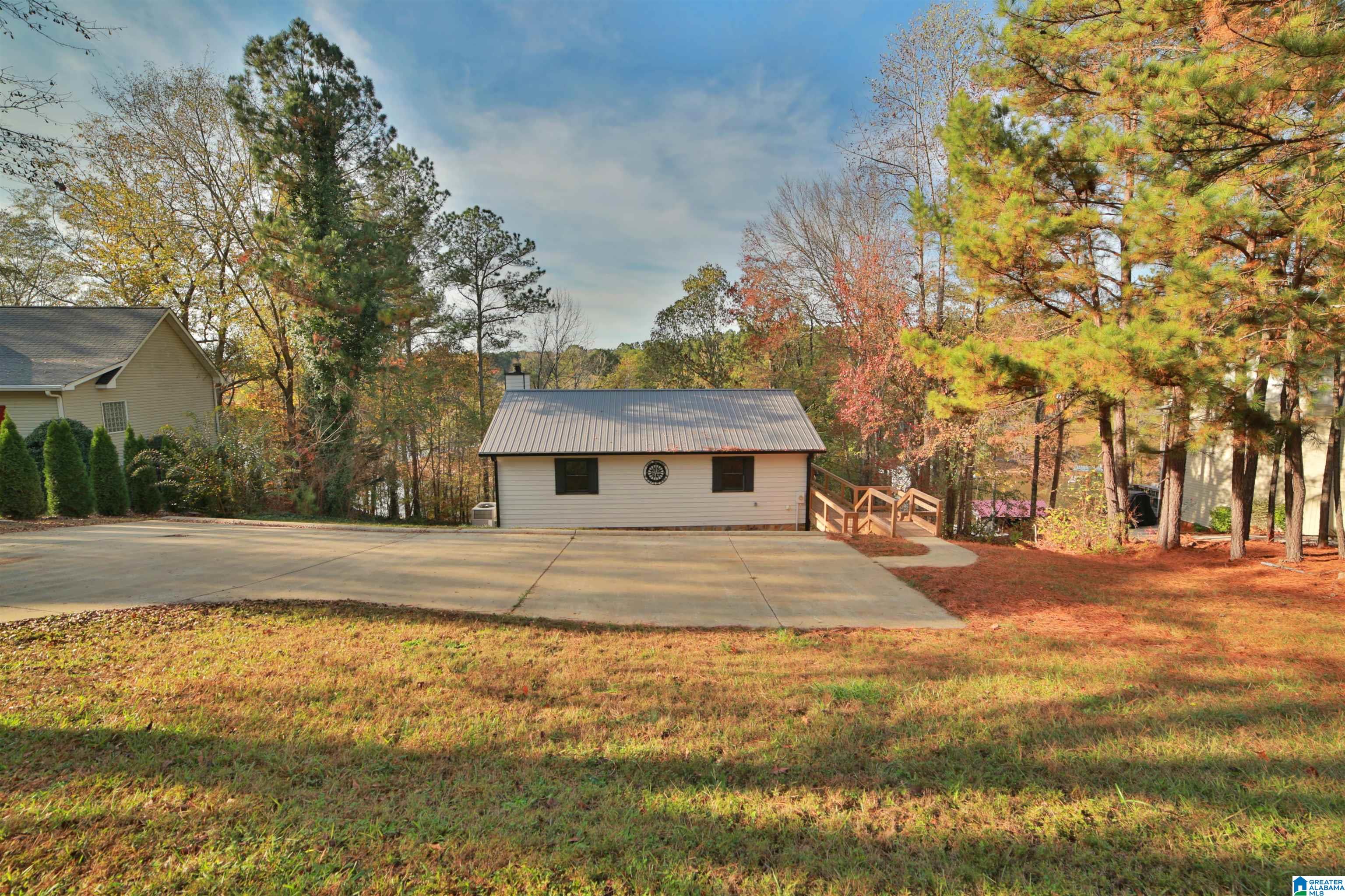 171 HILL CREST COURT