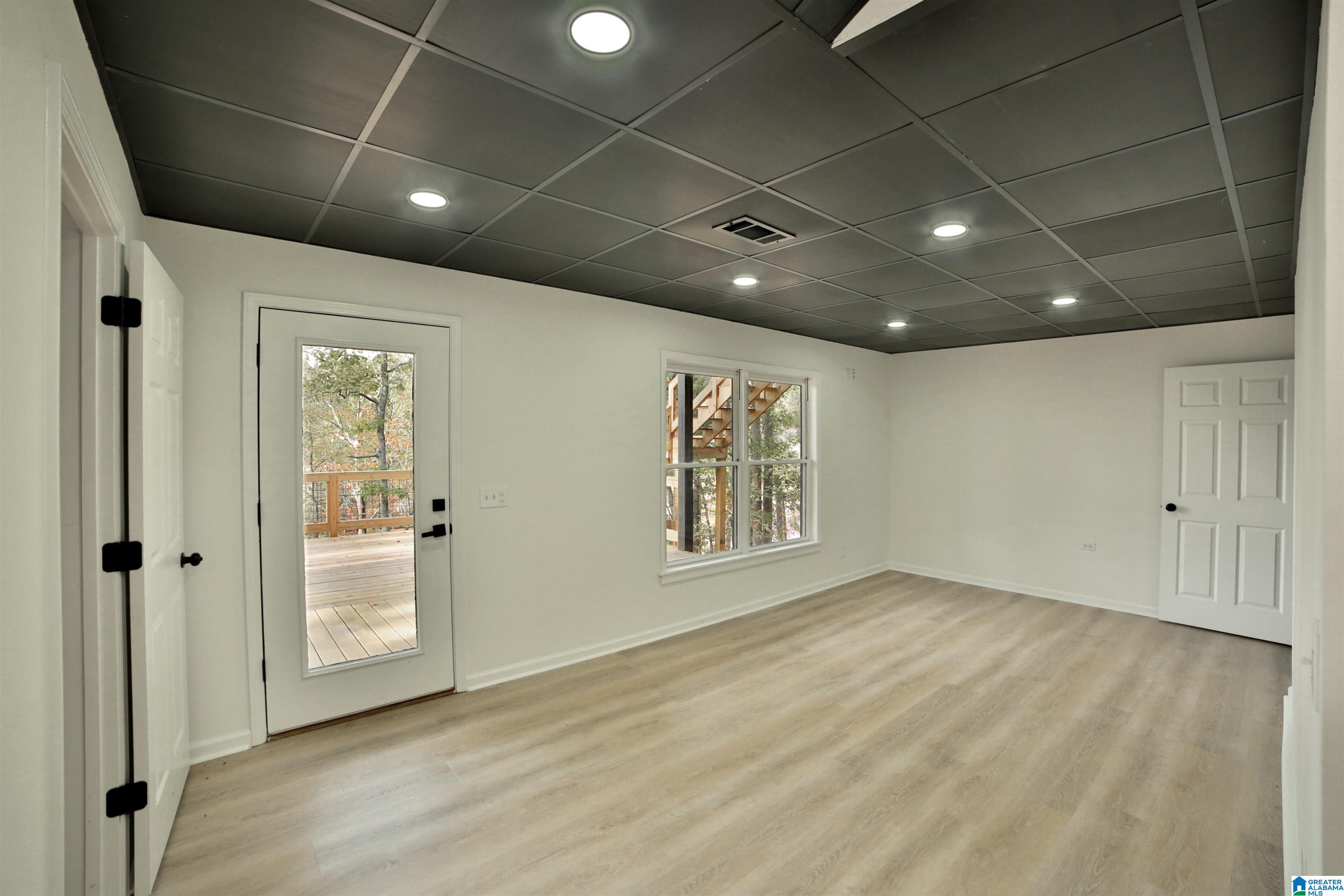 171 HILL CREST COURT