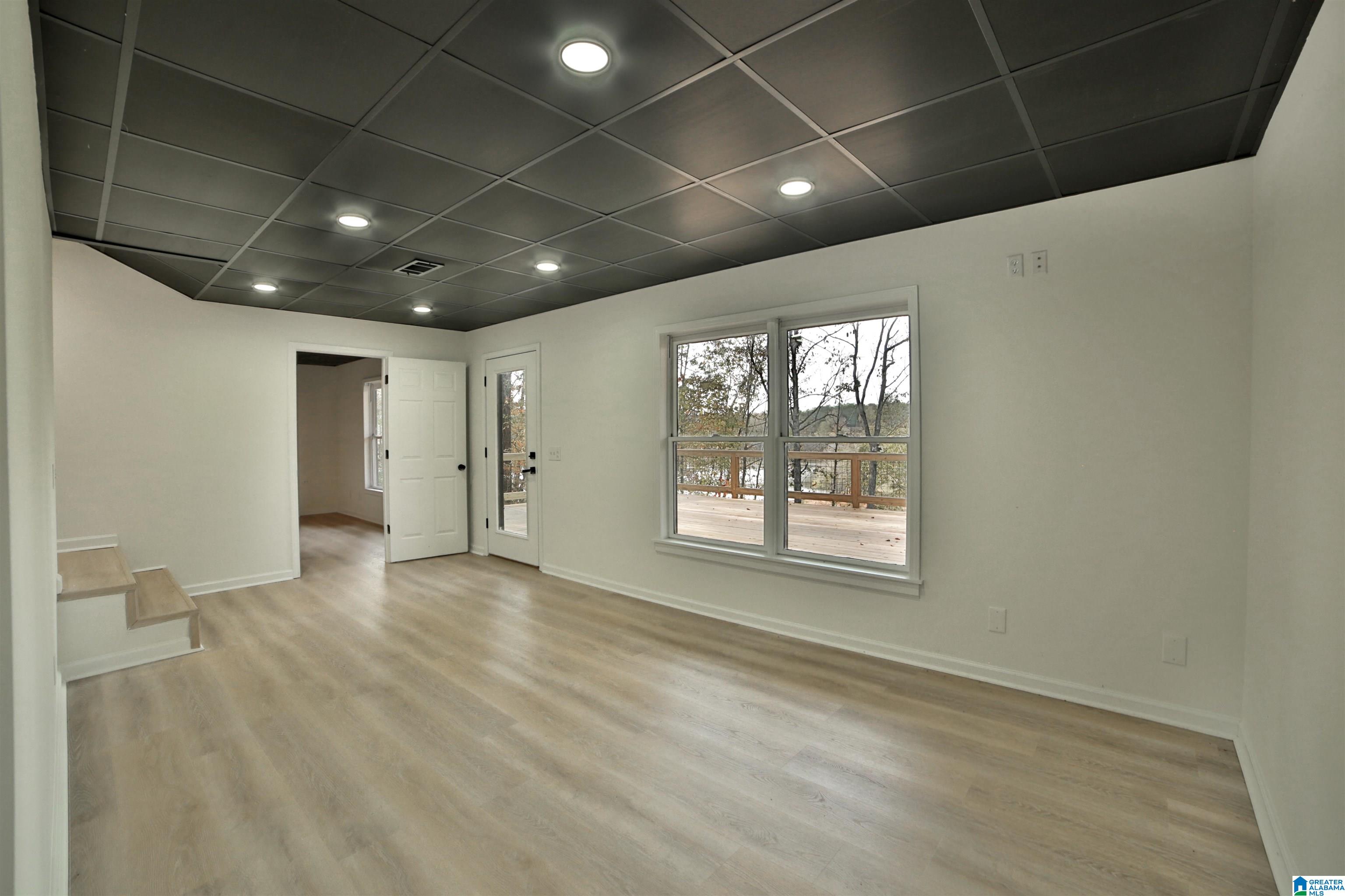 171 HILL CREST COURT