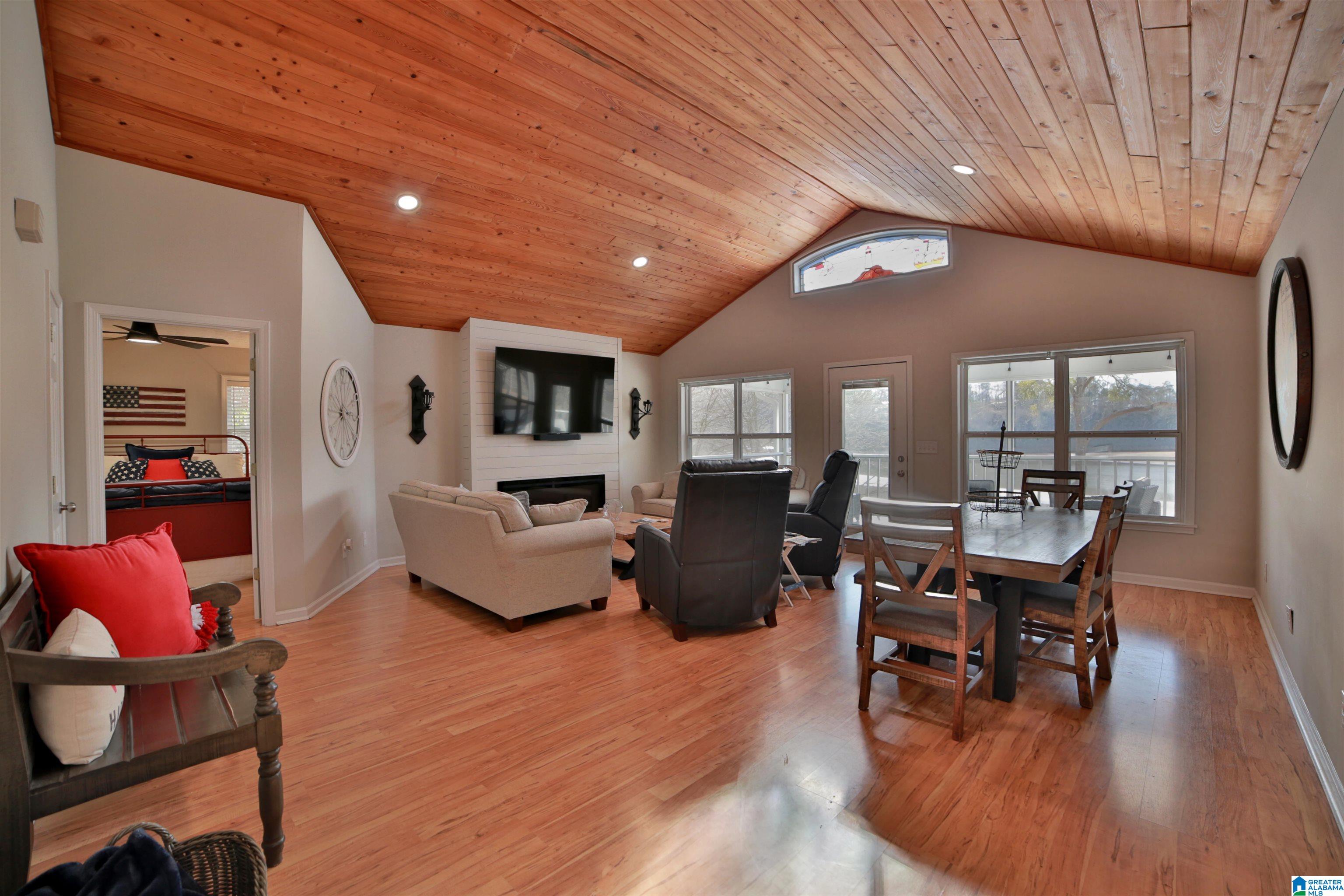 83 HICKS BEND COURT
