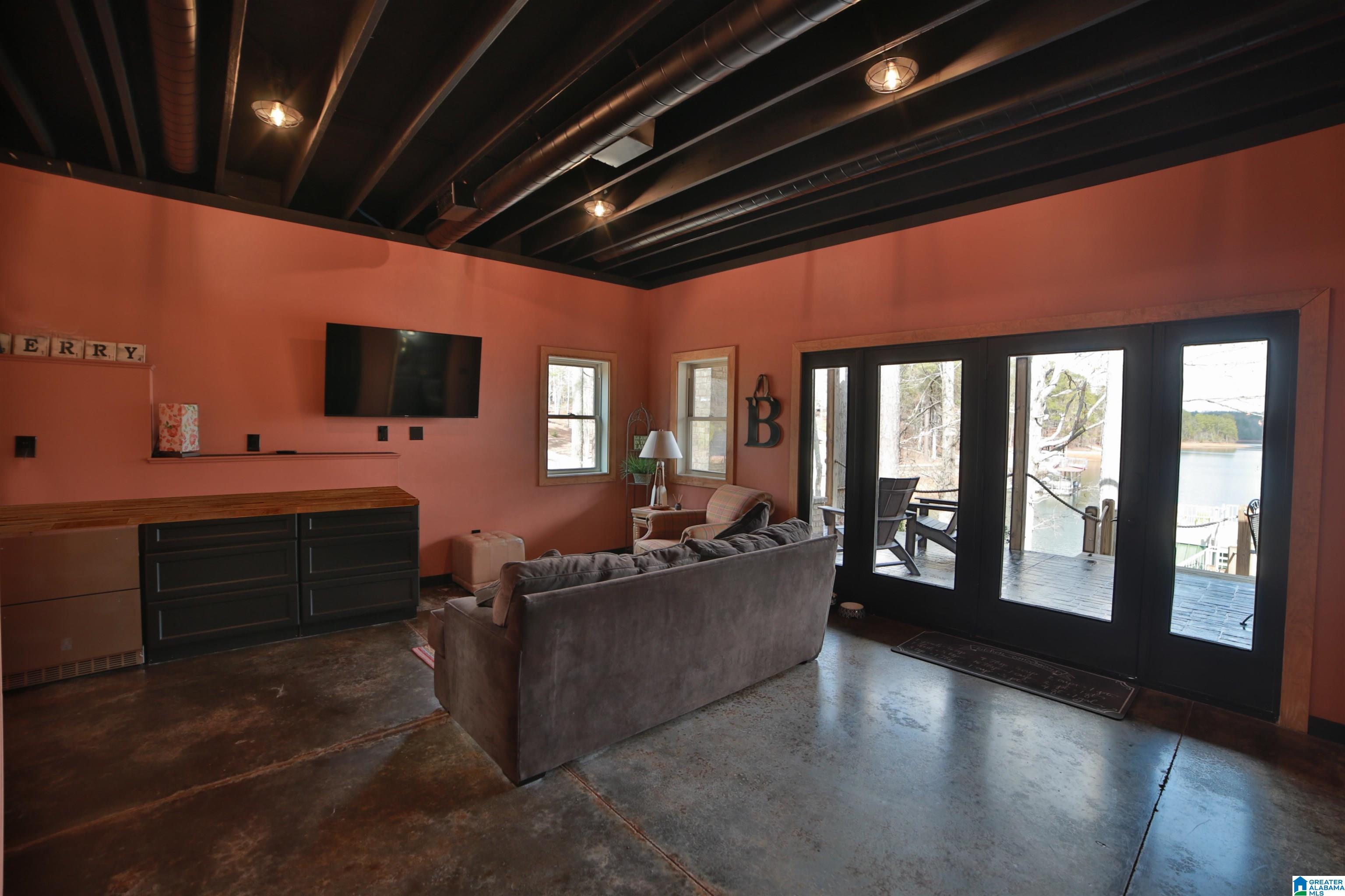 205 DOLLYS MANOR ROAD