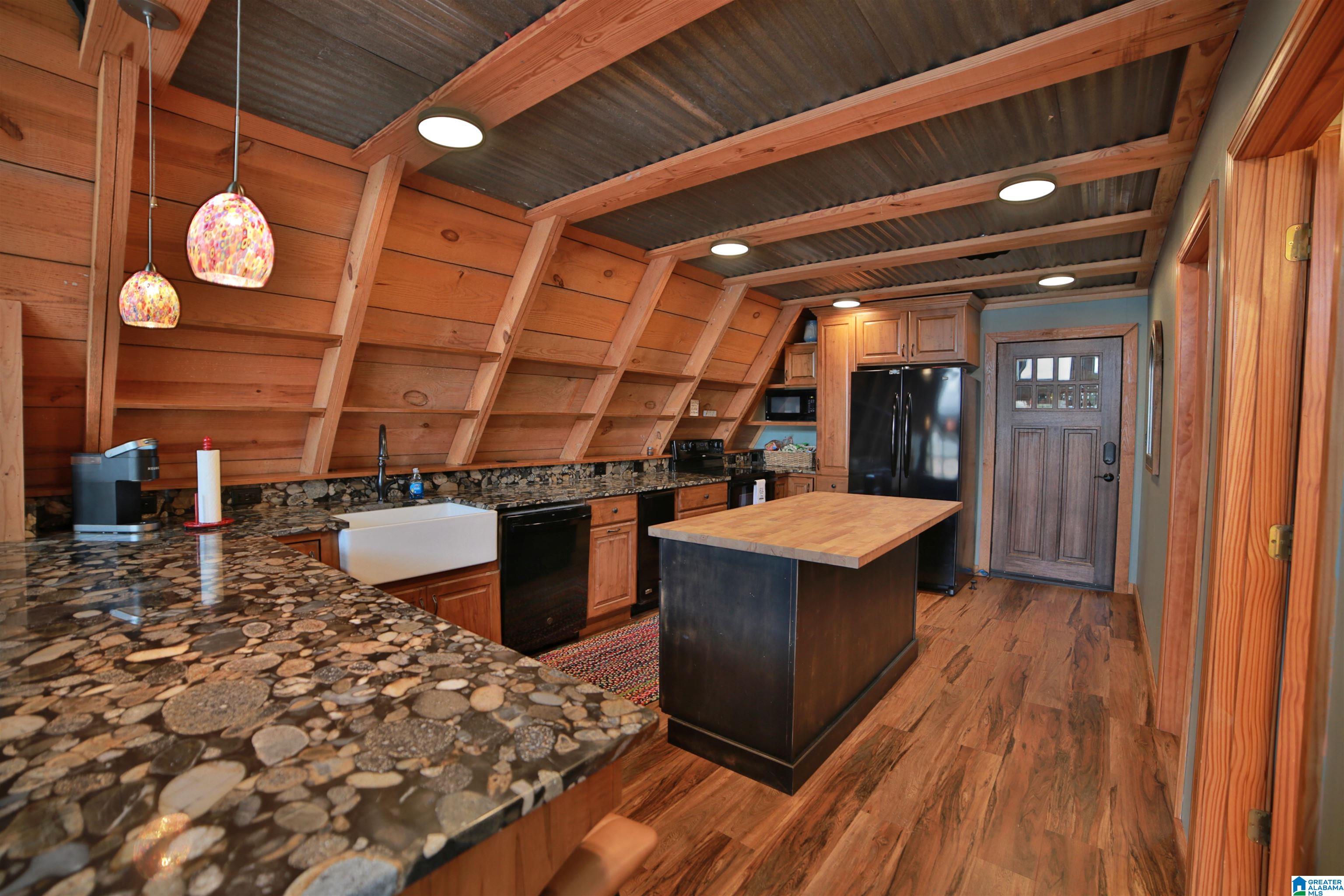 205 DOLLYS MANOR ROAD