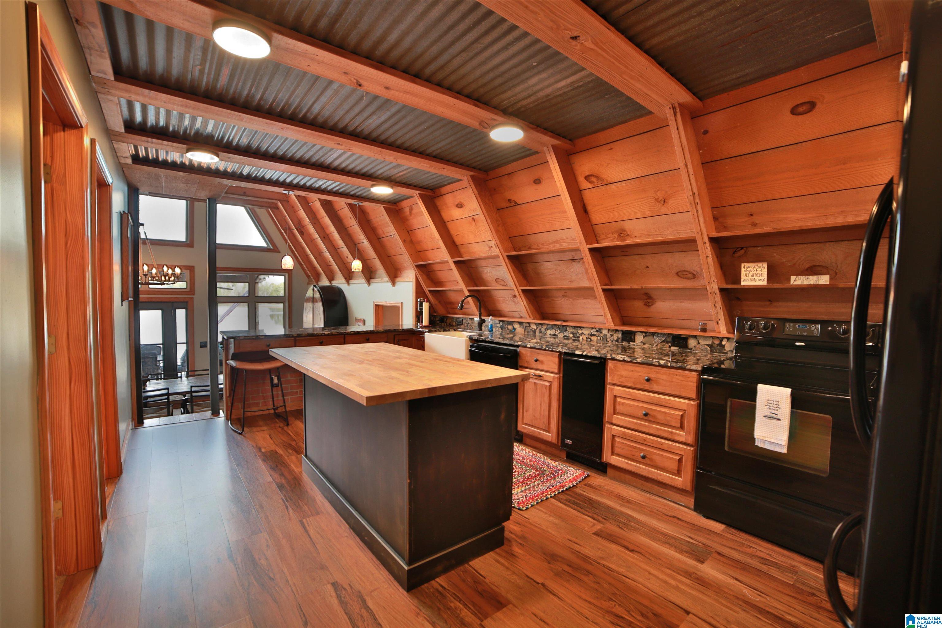 205 DOLLYS MANOR ROAD