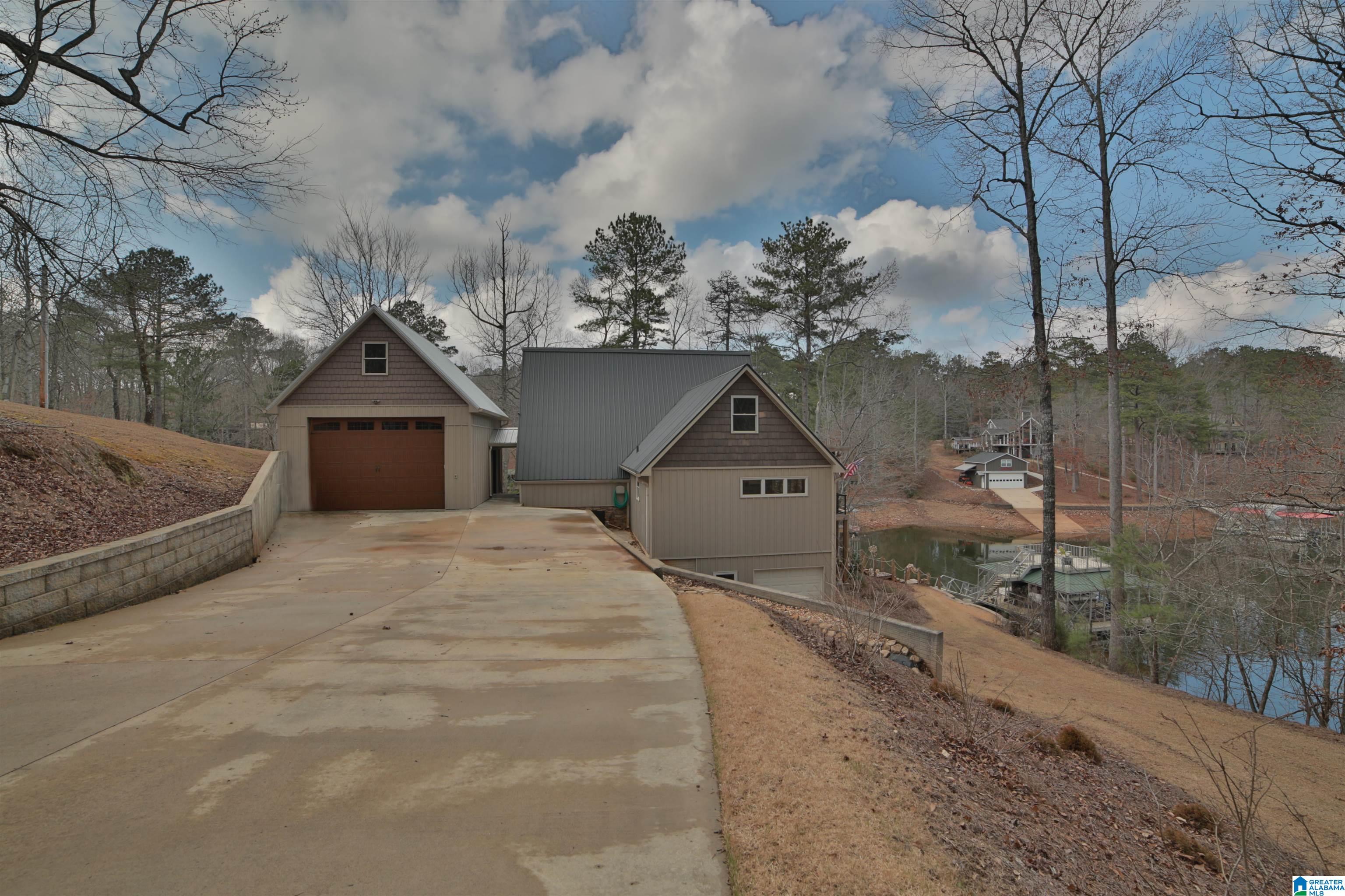 205 DOLLYS MANOR ROAD