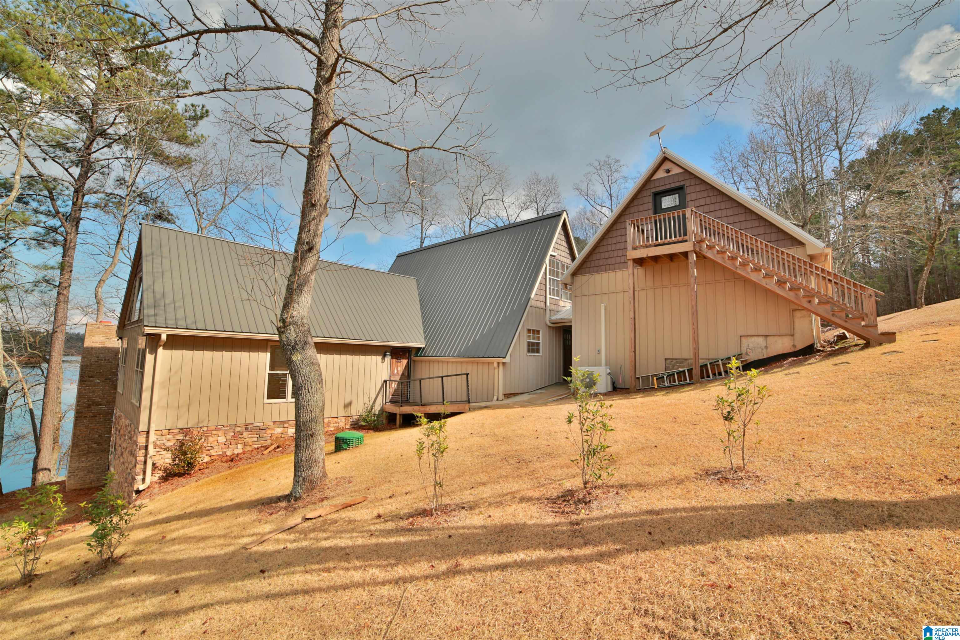 205 DOLLYS MANOR ROAD