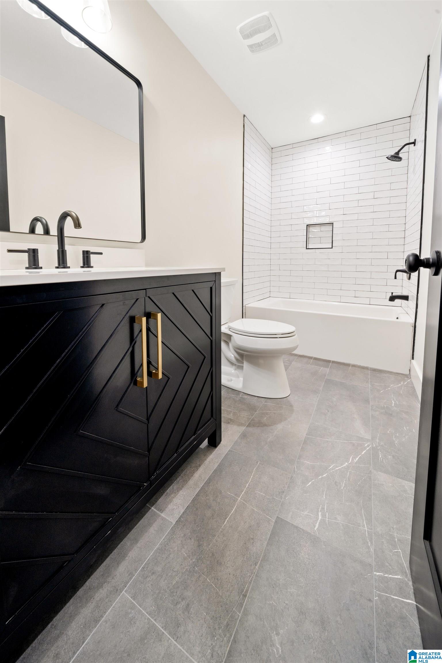 319 COUNTY ROAD 2404