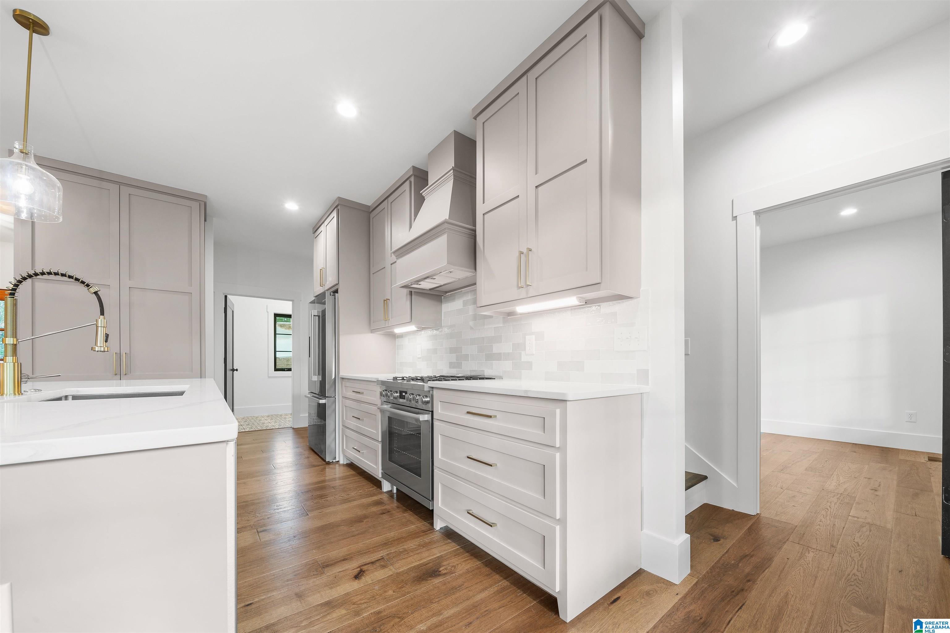 319 COUNTY ROAD 2404