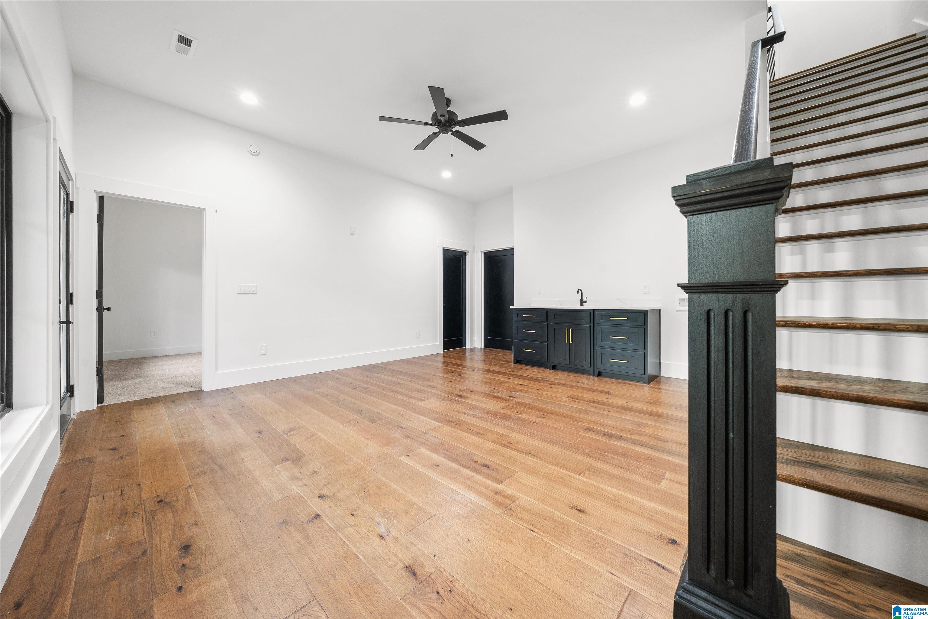 319 COUNTY ROAD 2404