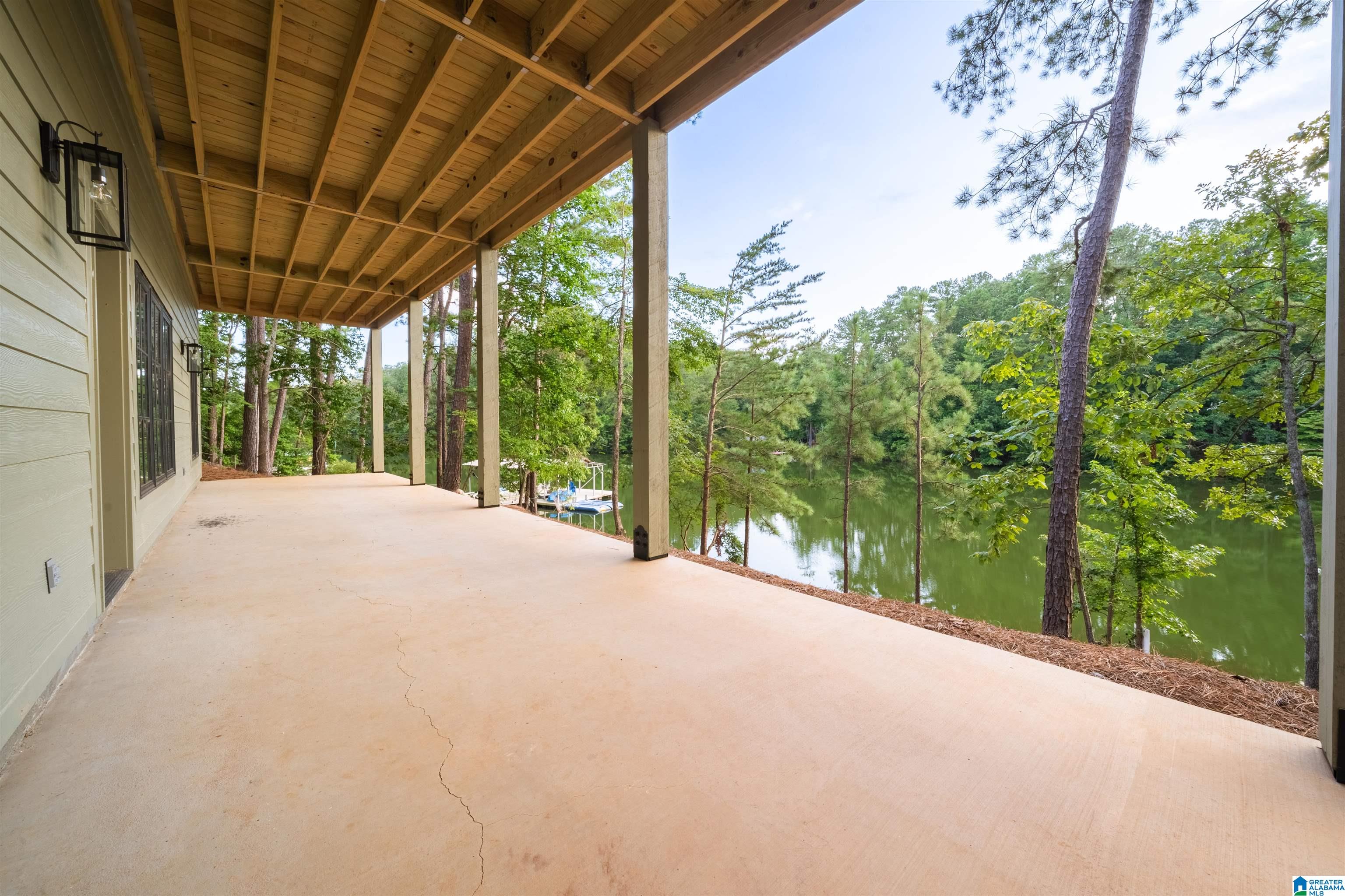 319 COUNTY ROAD 2404