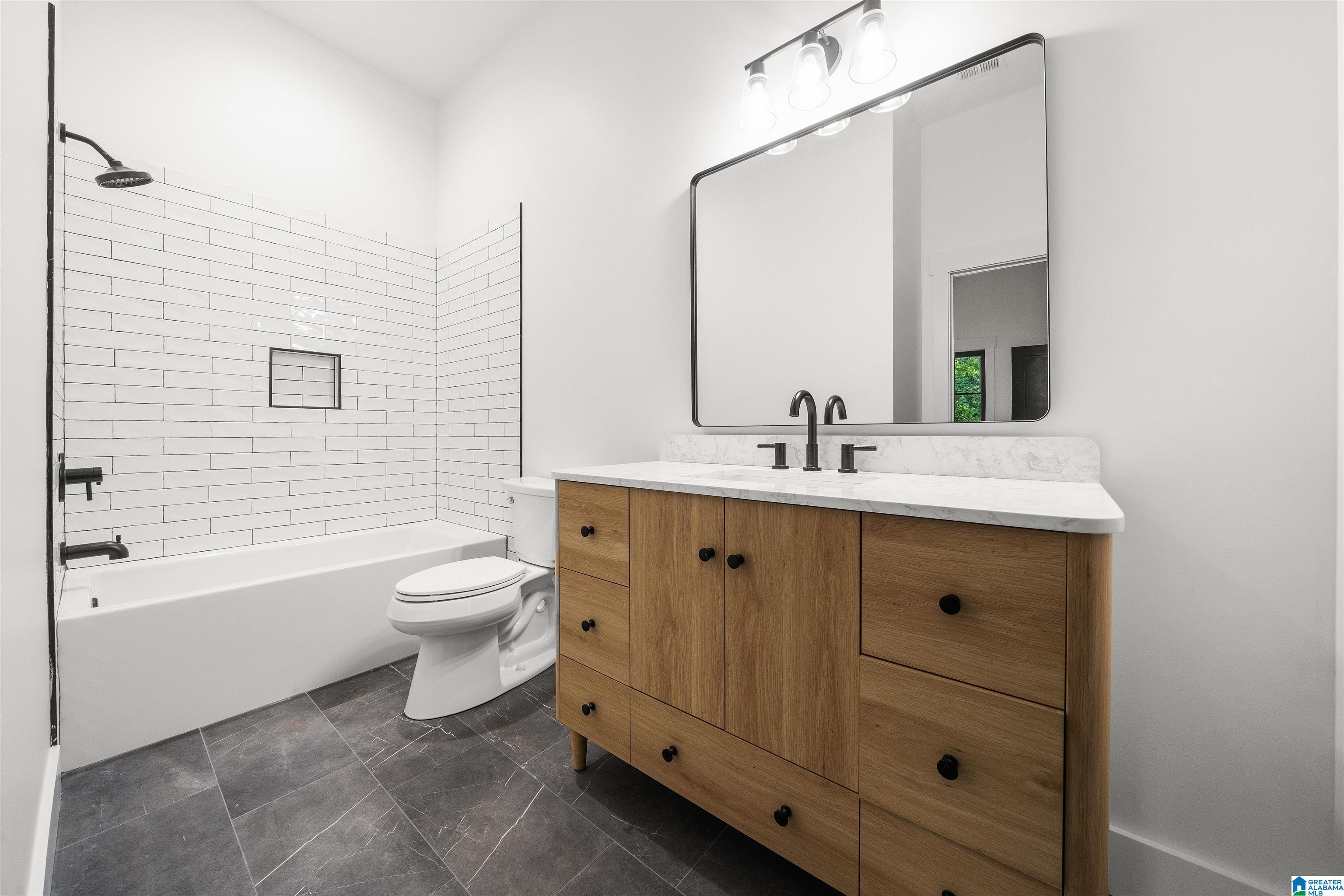 319 COUNTY ROAD 2404