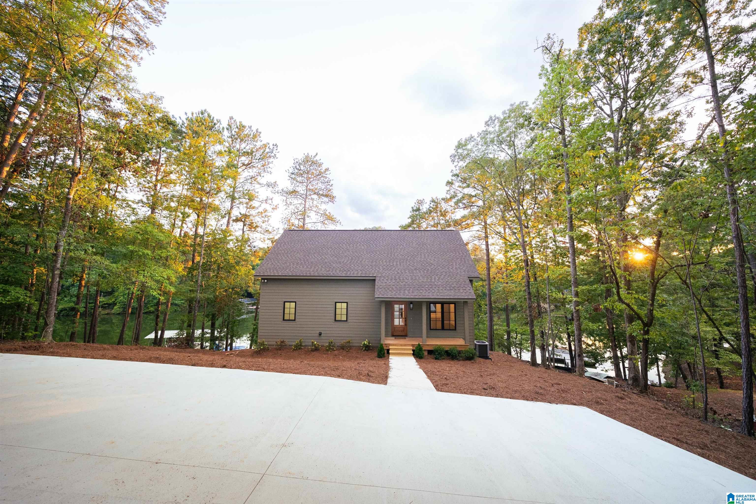 319 COUNTY ROAD 2404