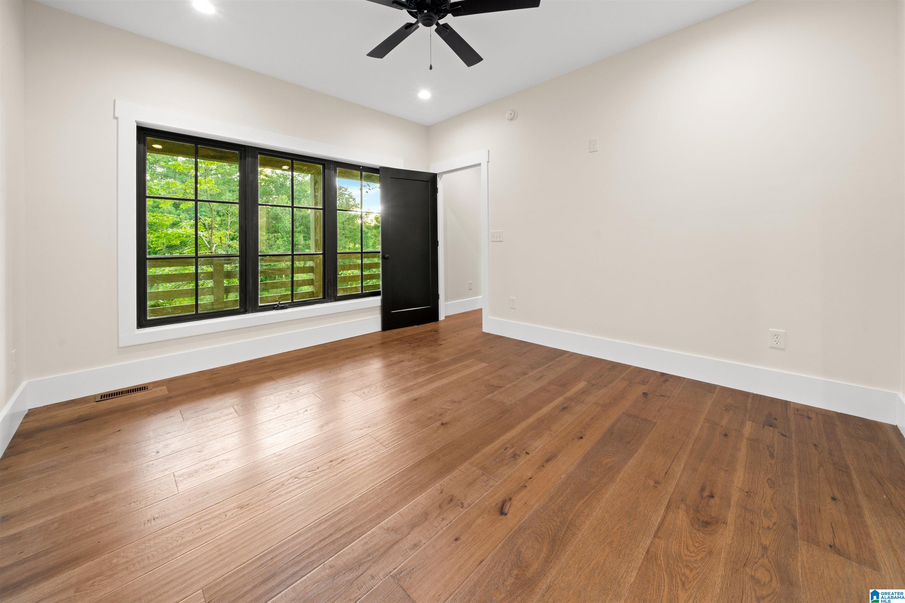 319 COUNTY ROAD 2404