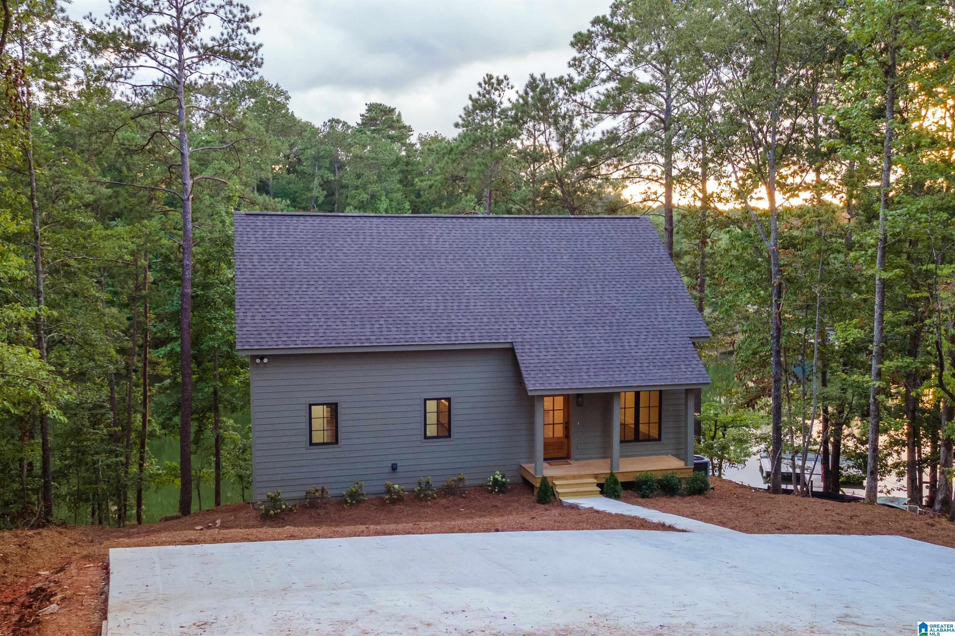 319 COUNTY ROAD 2404