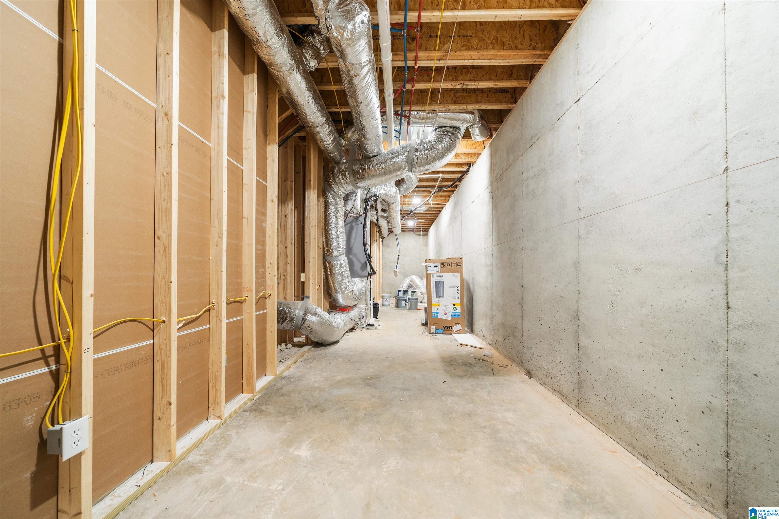 319 COUNTY ROAD 2404