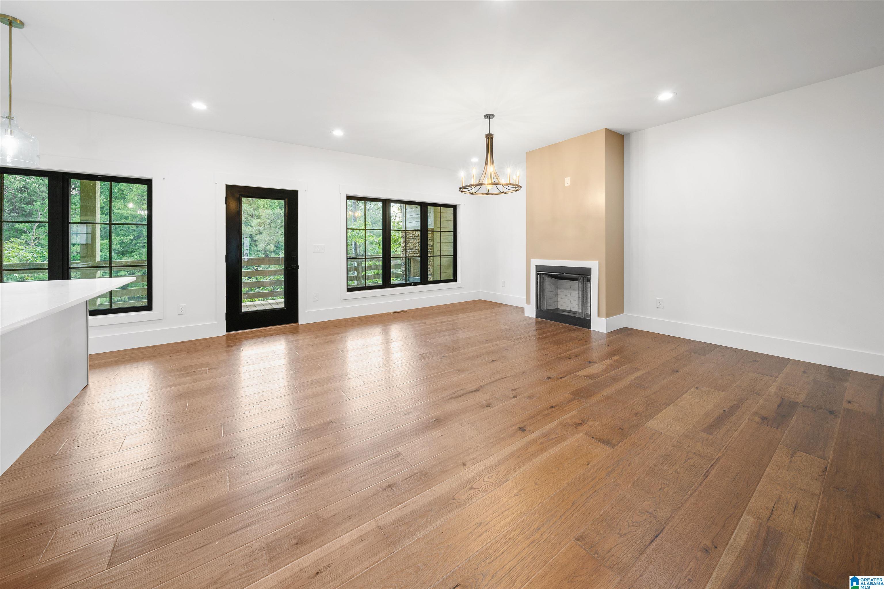 319 COUNTY ROAD 2404