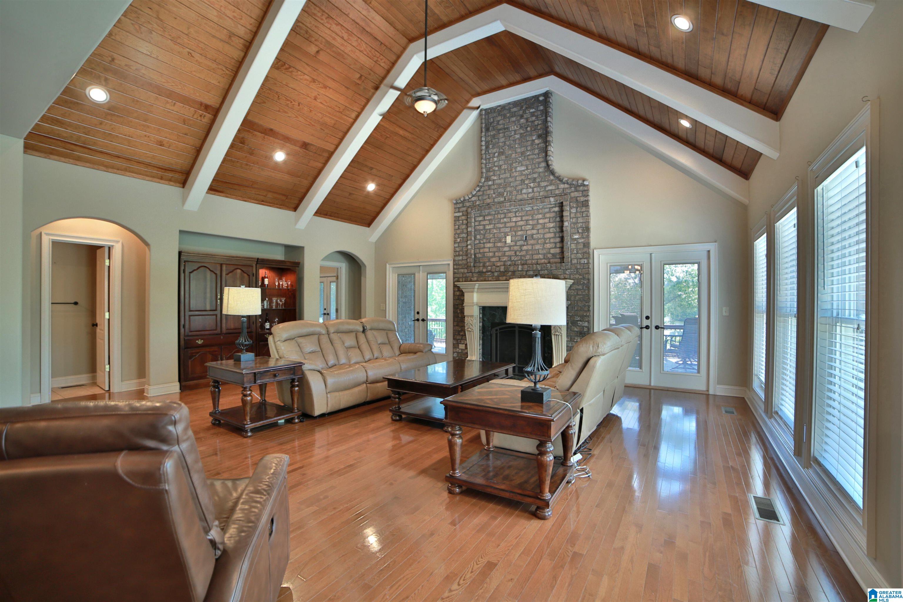 158 AZALEA DRIVE