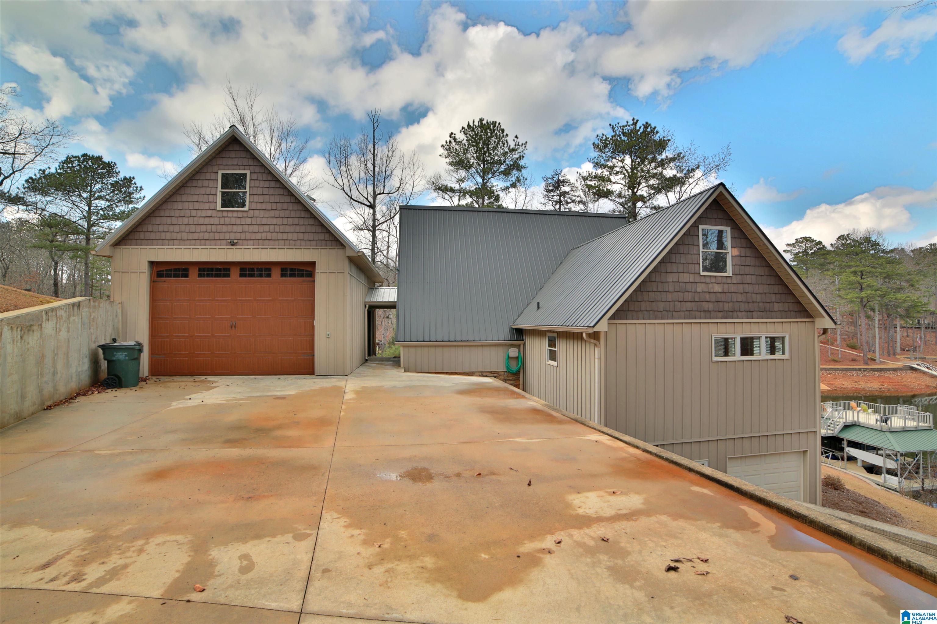 205 DOLLYS MANOR ROAD