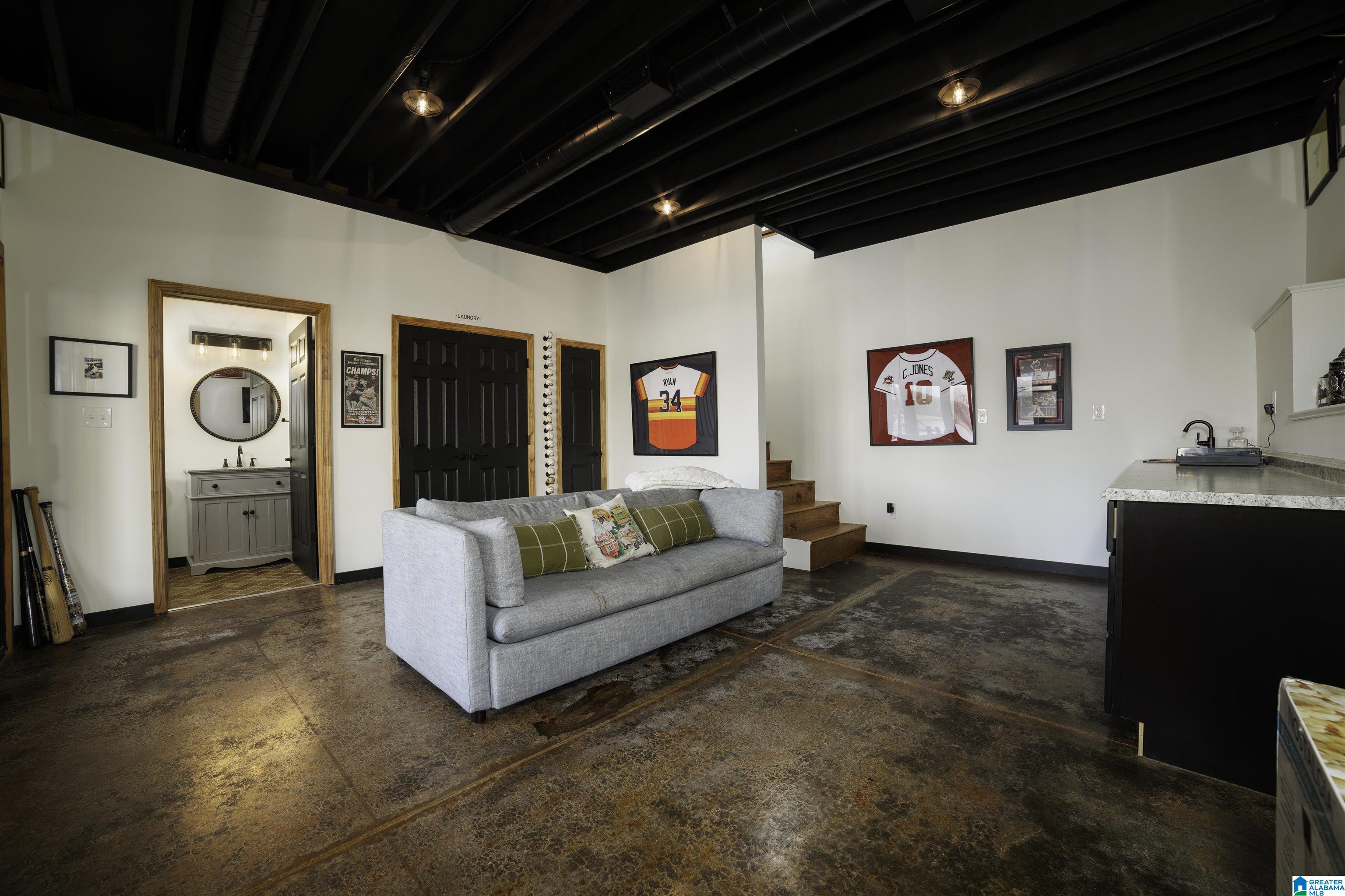 205 DOLLYS MANOR ROAD