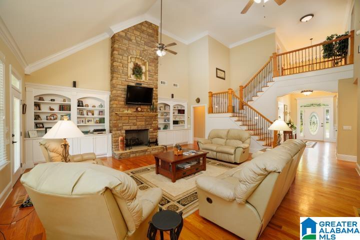 1085 WRIGHT WAY DRIVE