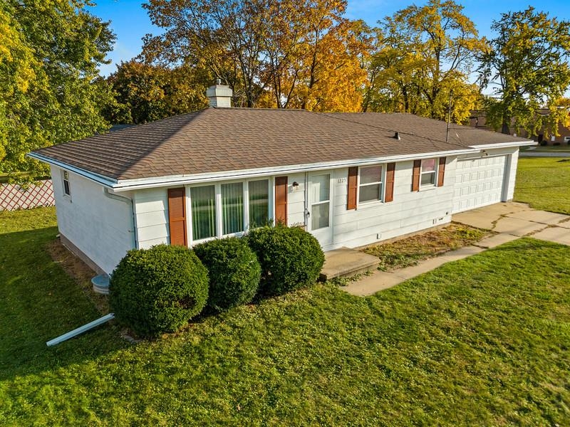 1225 S RIDGE Road