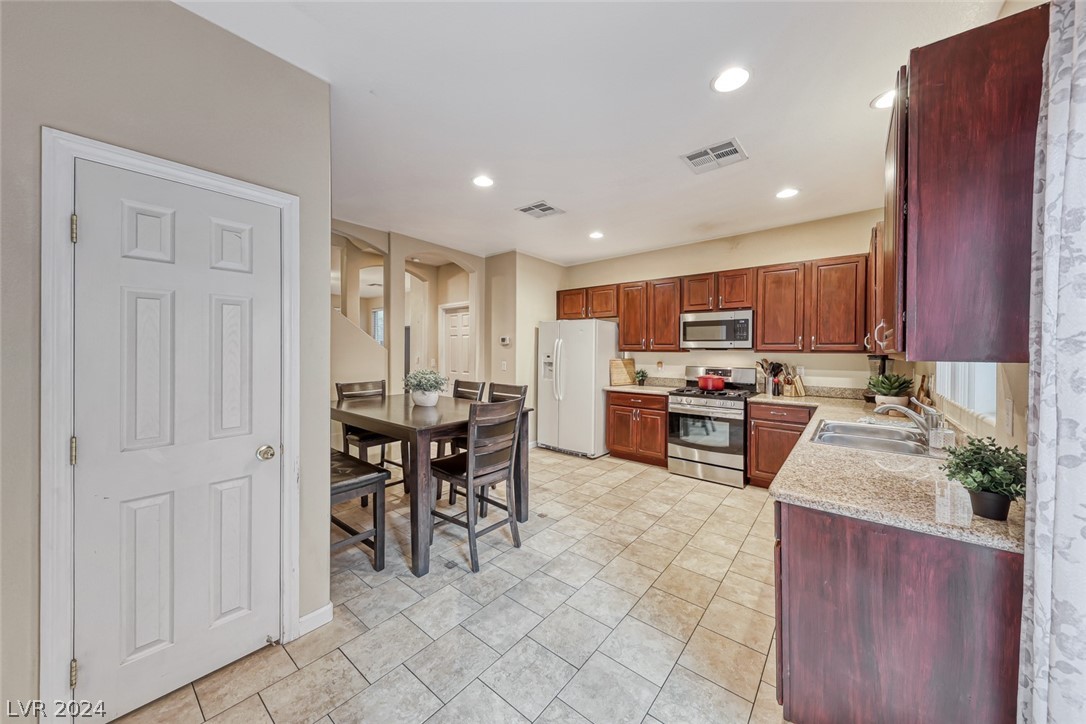 5431 Bradford Pear Drive