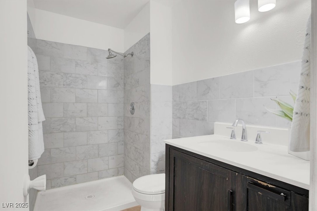 1713 Eddingham Court