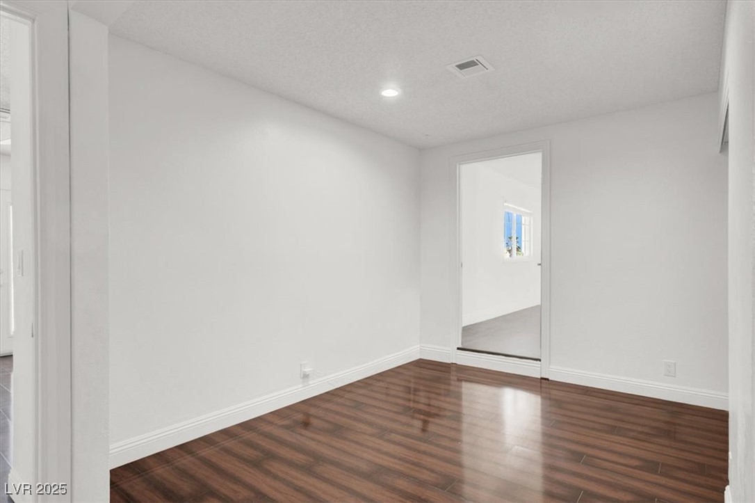 1713 Eddingham Court