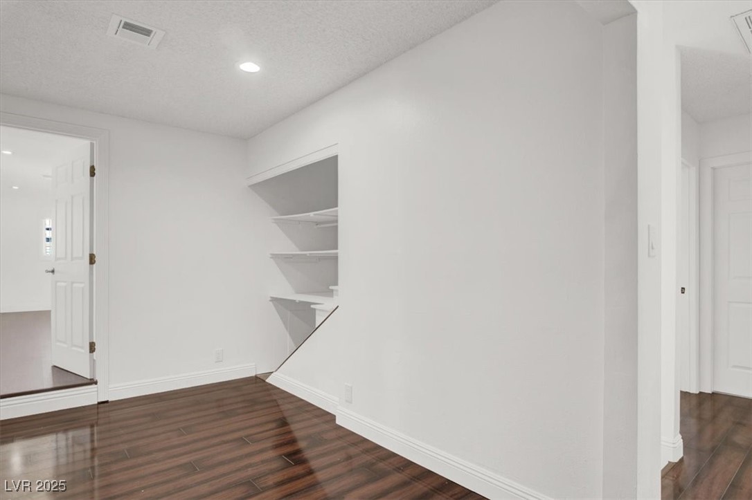 1713 Eddingham Court