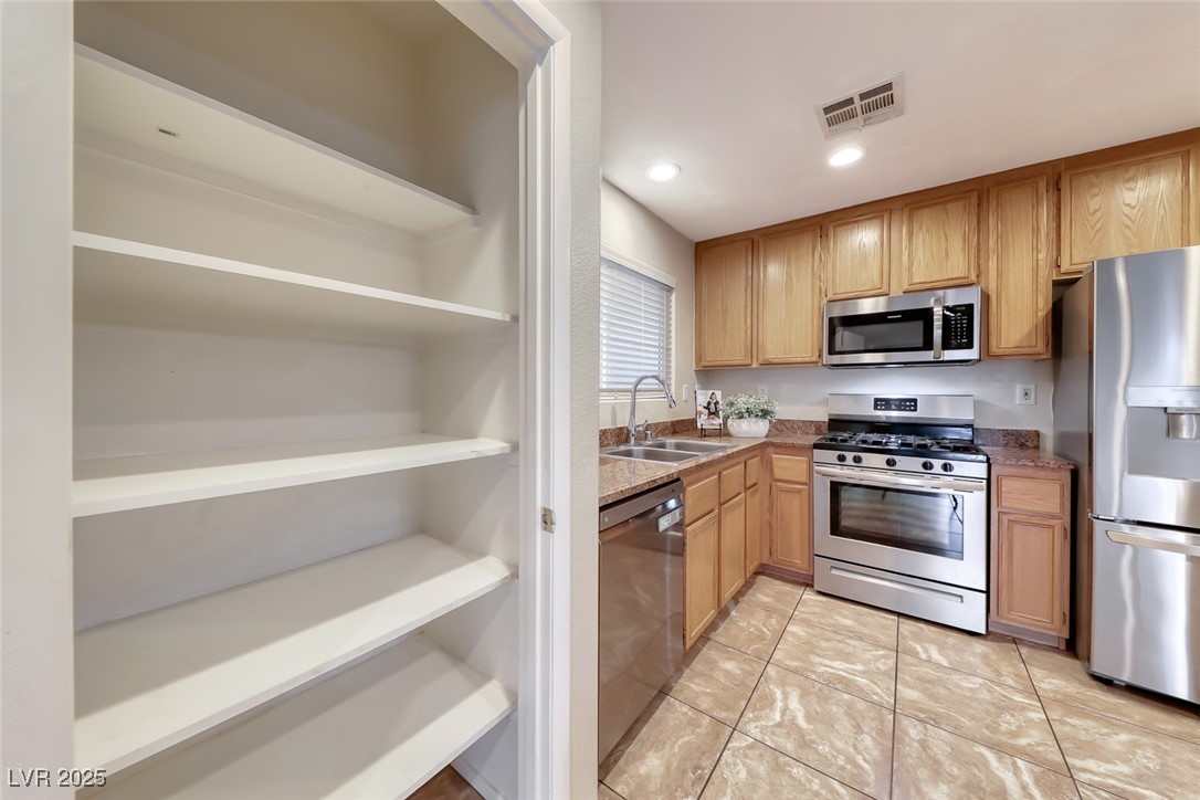 4235 Walnut Glen Drive