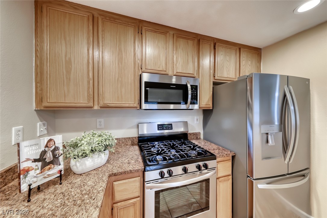 4235 Walnut Glen Drive