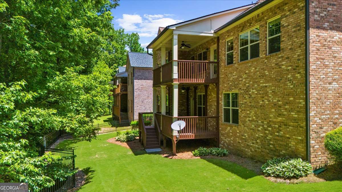 4930 Cecilia Square