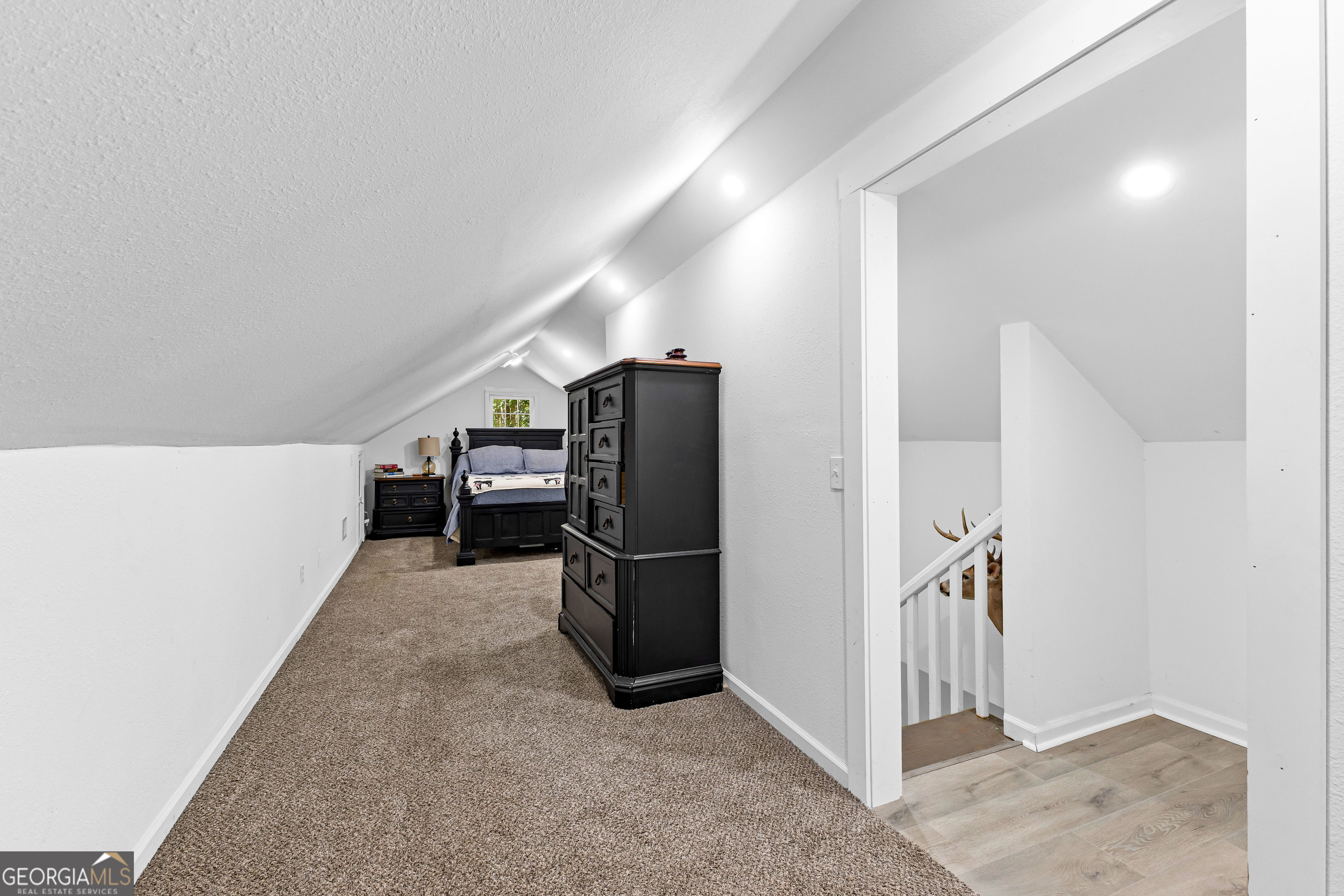 1468 Highway 41 N