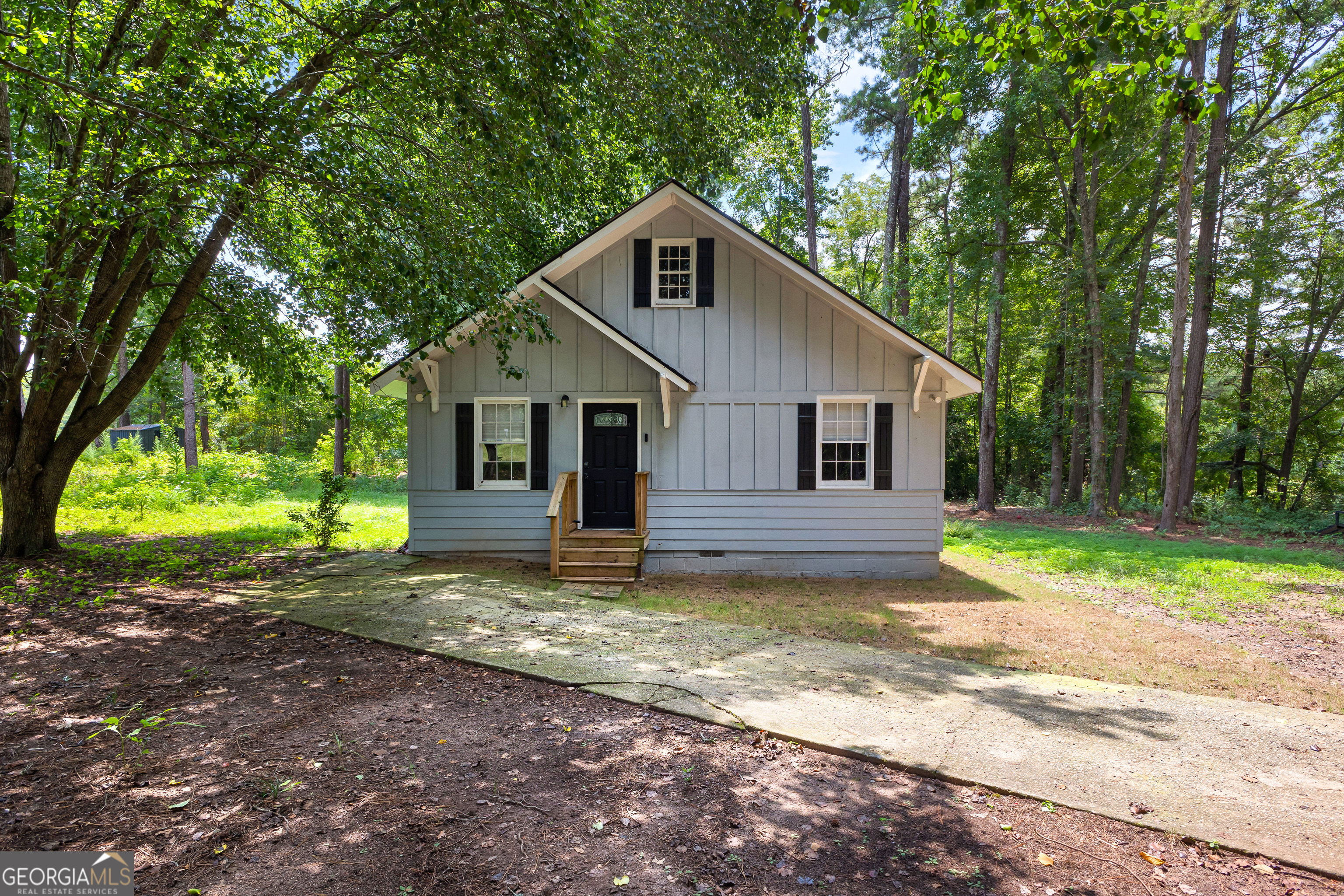 1468 Highway 41 N
