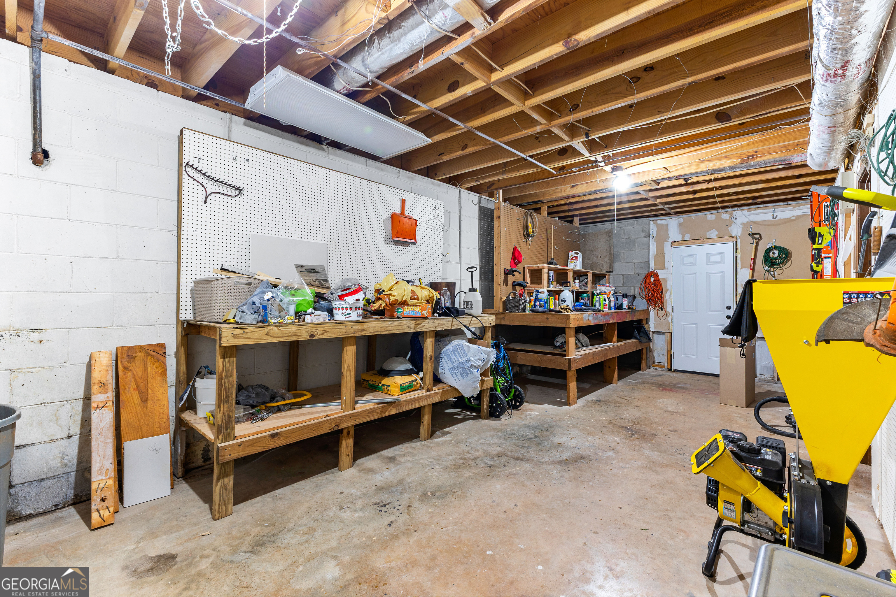 220 Essex Circle