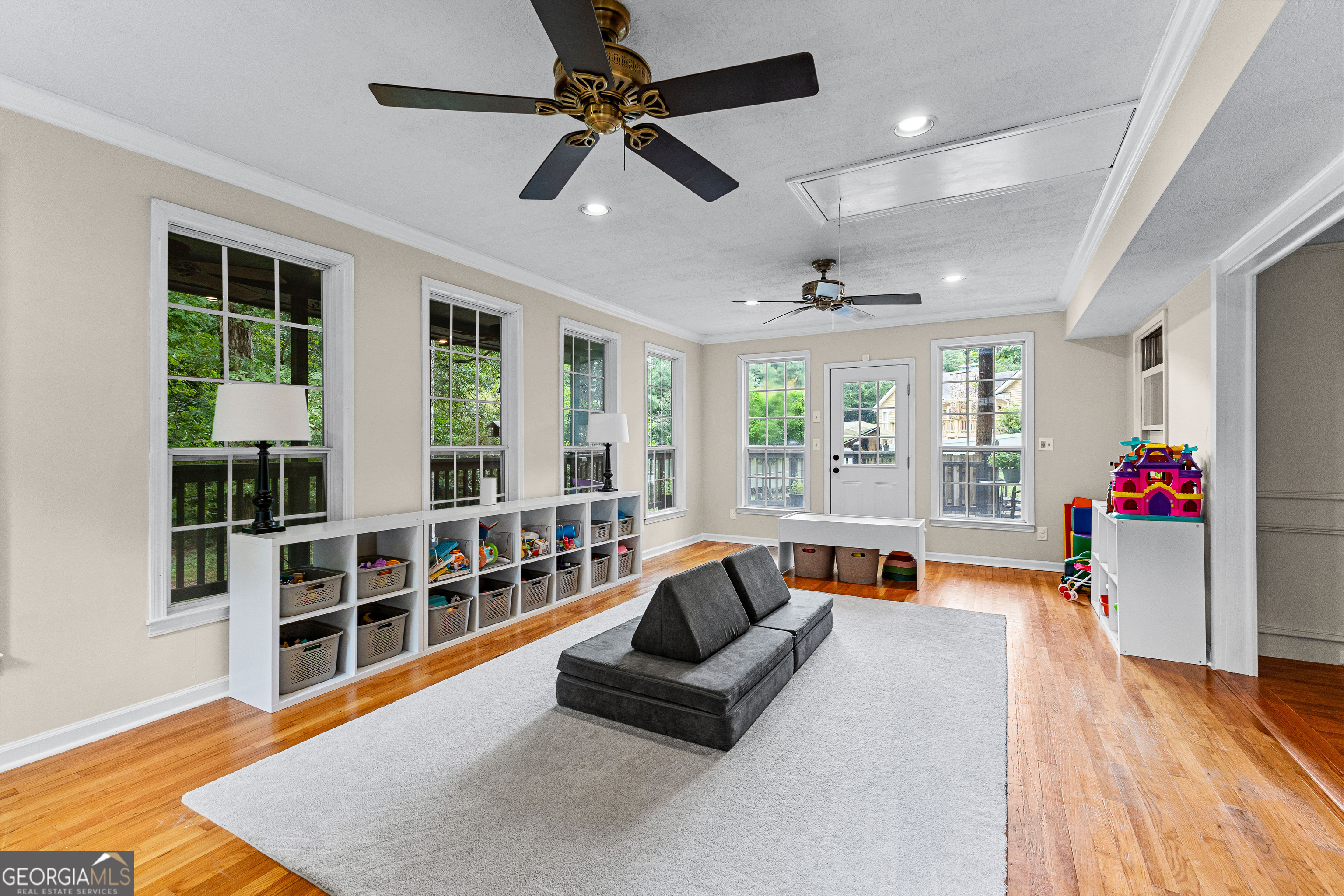 220 Essex Circle