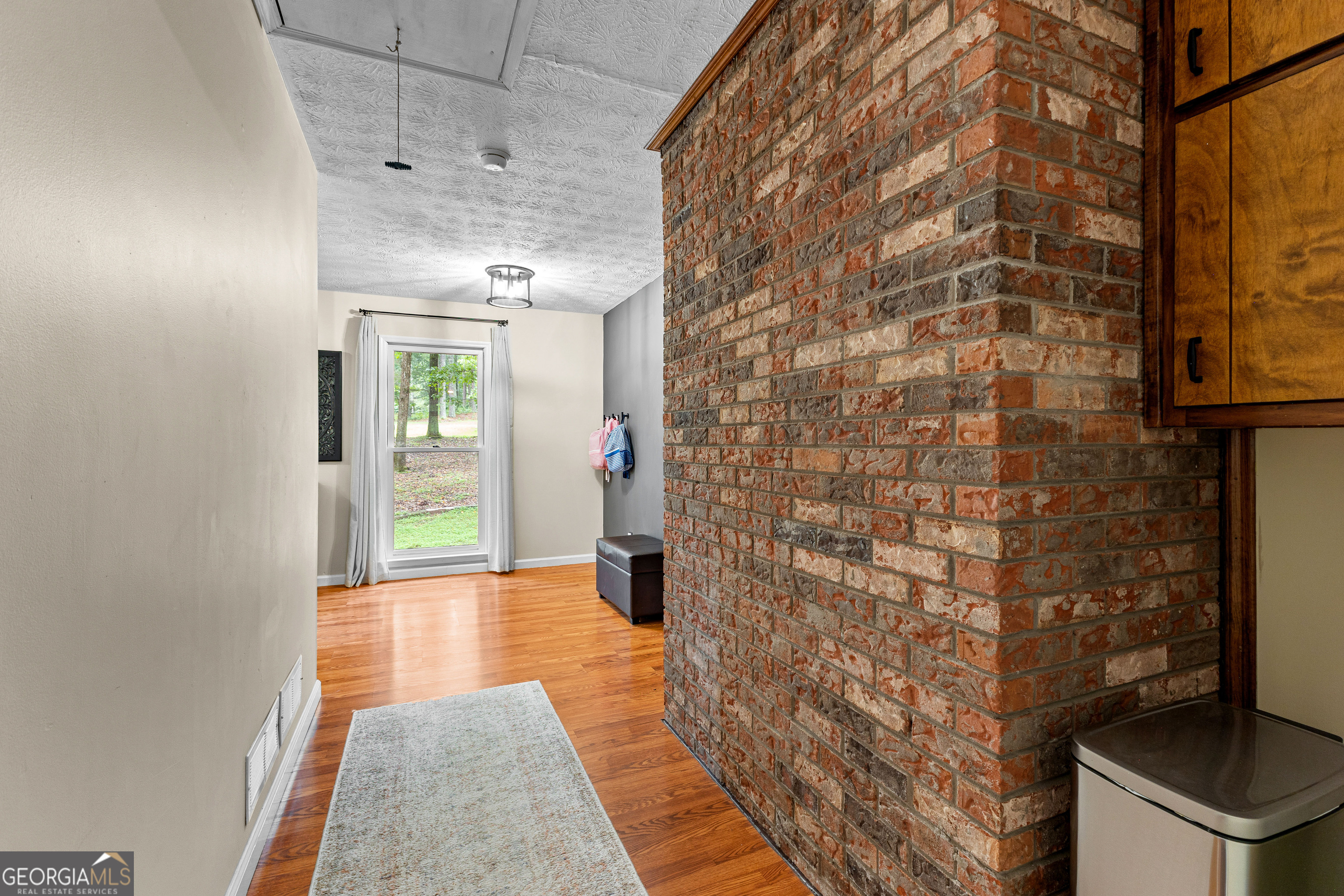 220 Essex Circle
