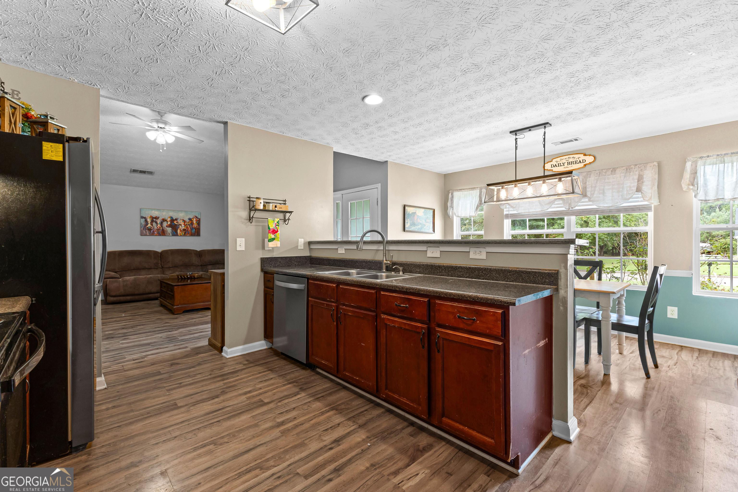 39 Glazier Farms Way
