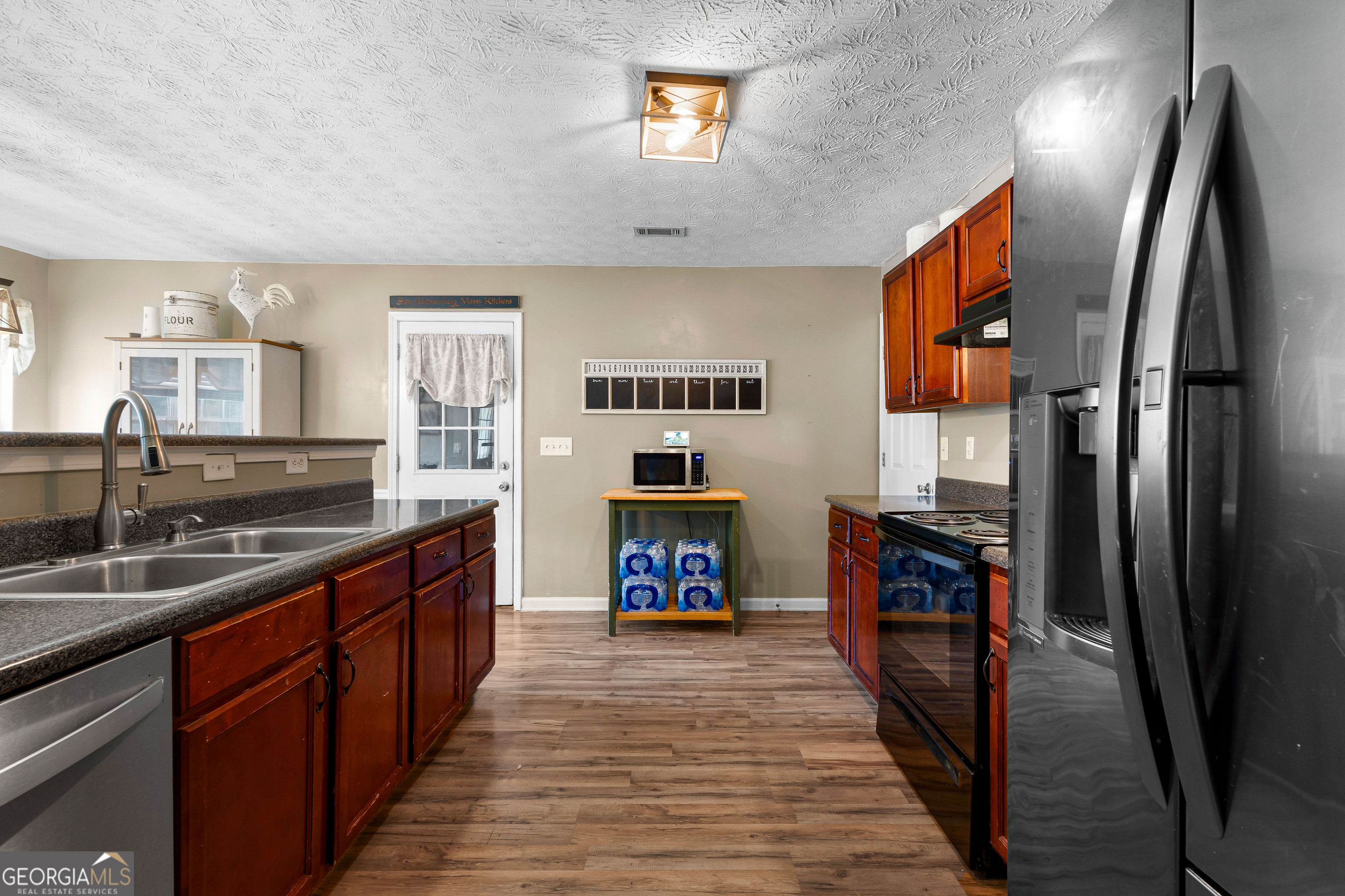 39 Glazier Farms Way