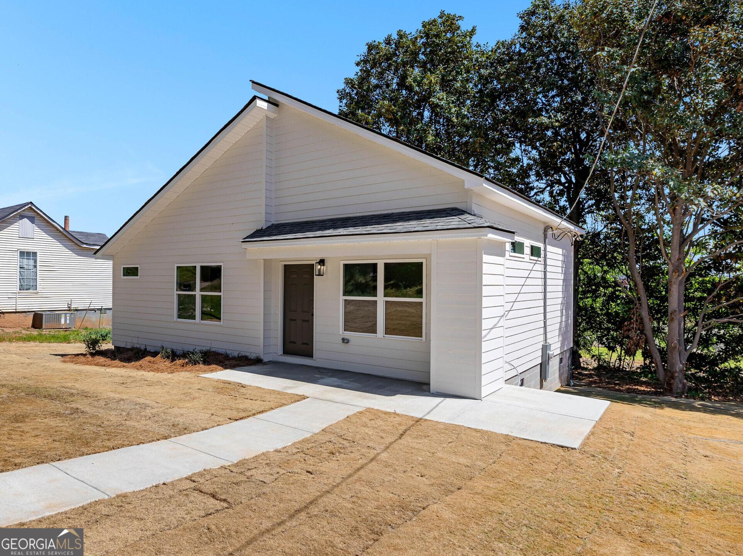 1015 Stonewall Street