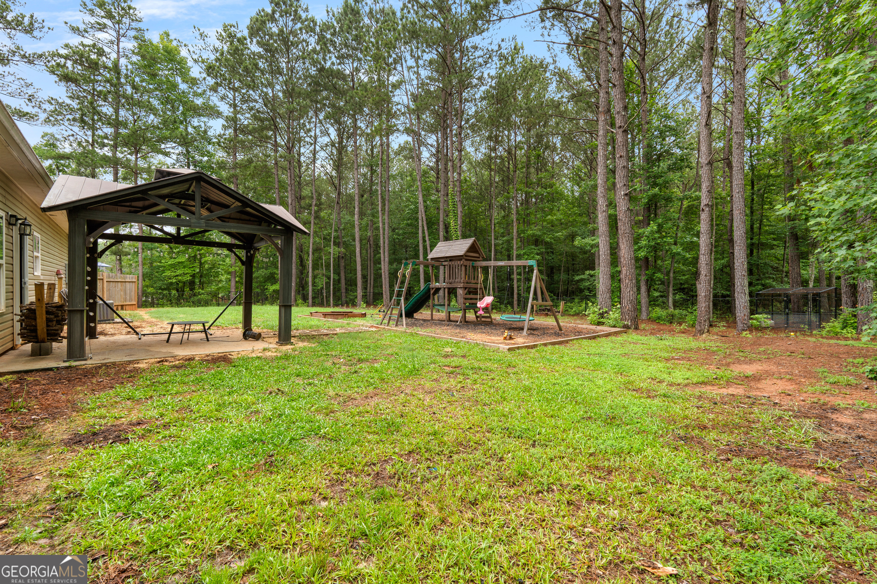 464 Evelyn Drive