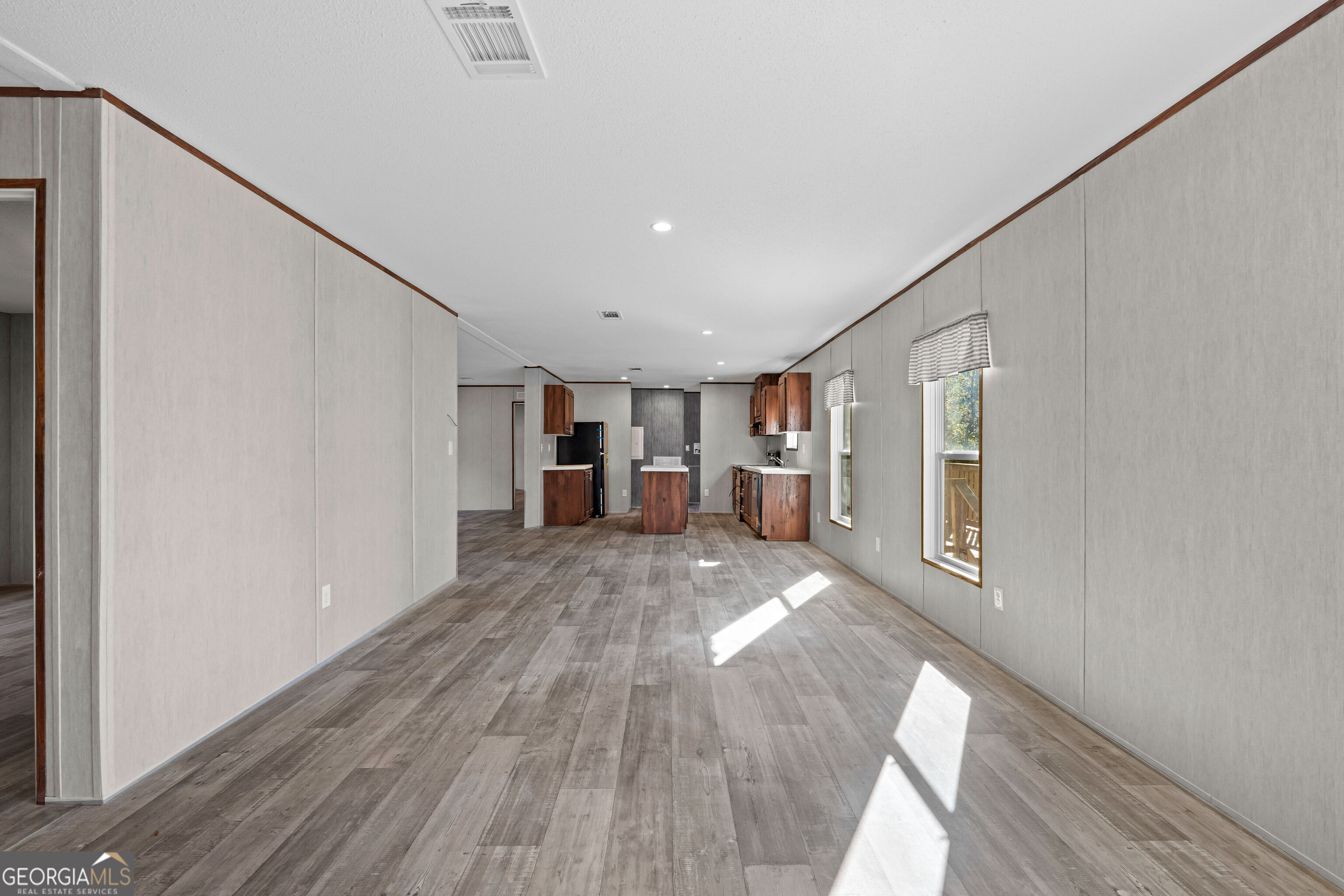 121 Oak Grove