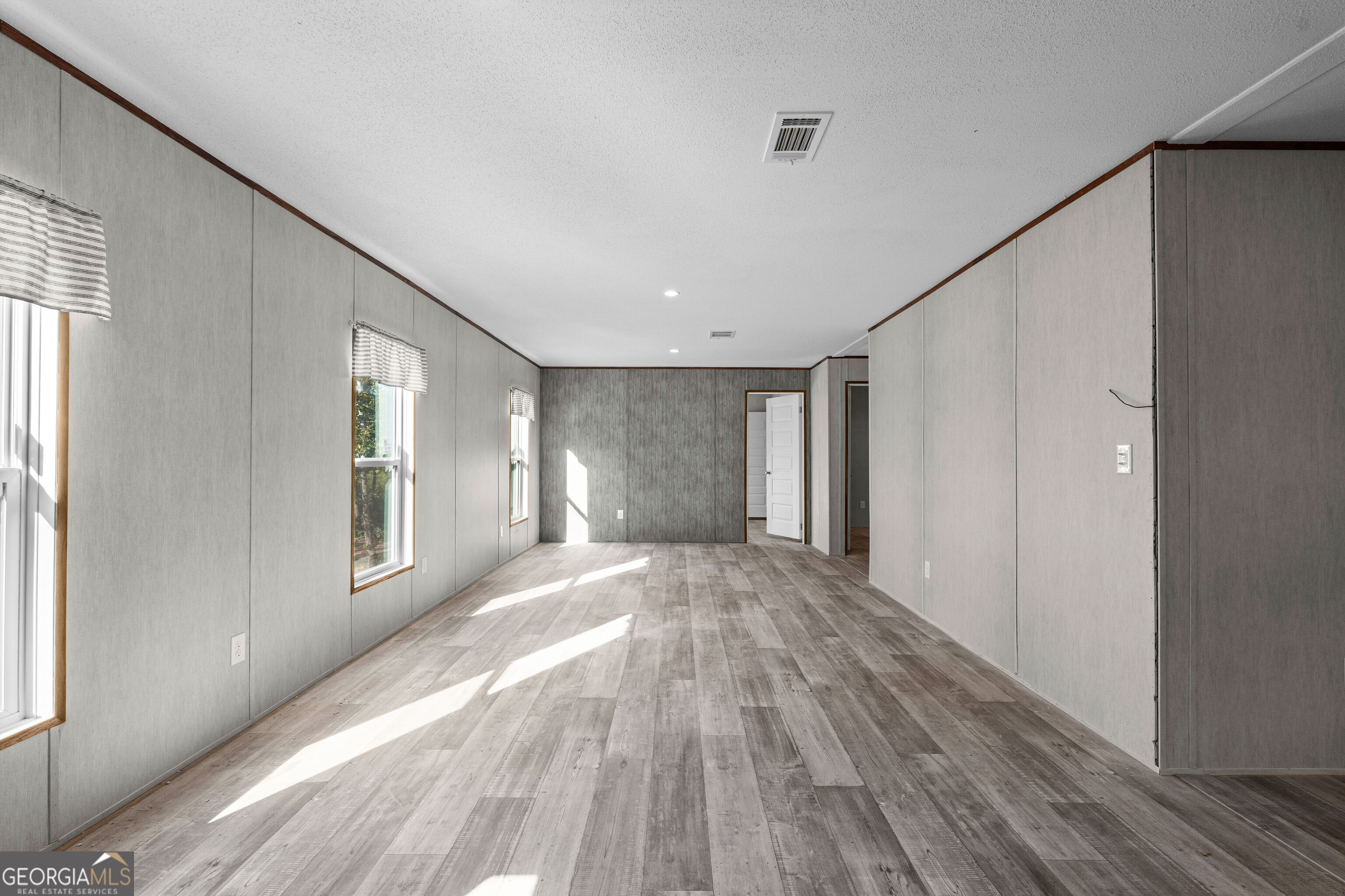 121 Oak Grove