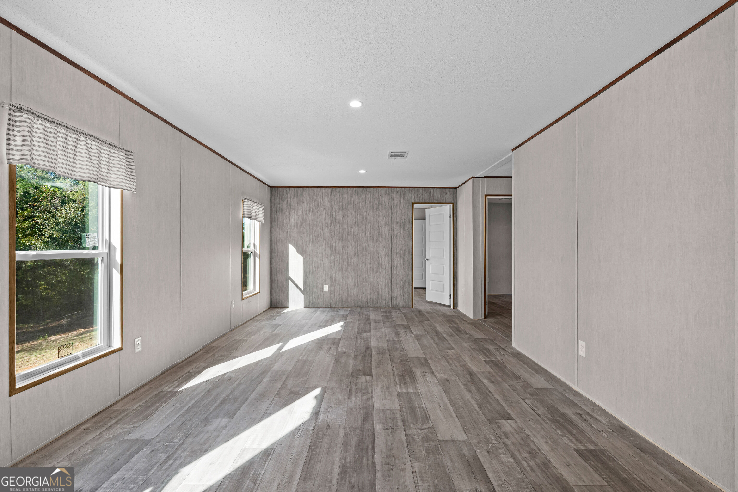 121 Oak Grove