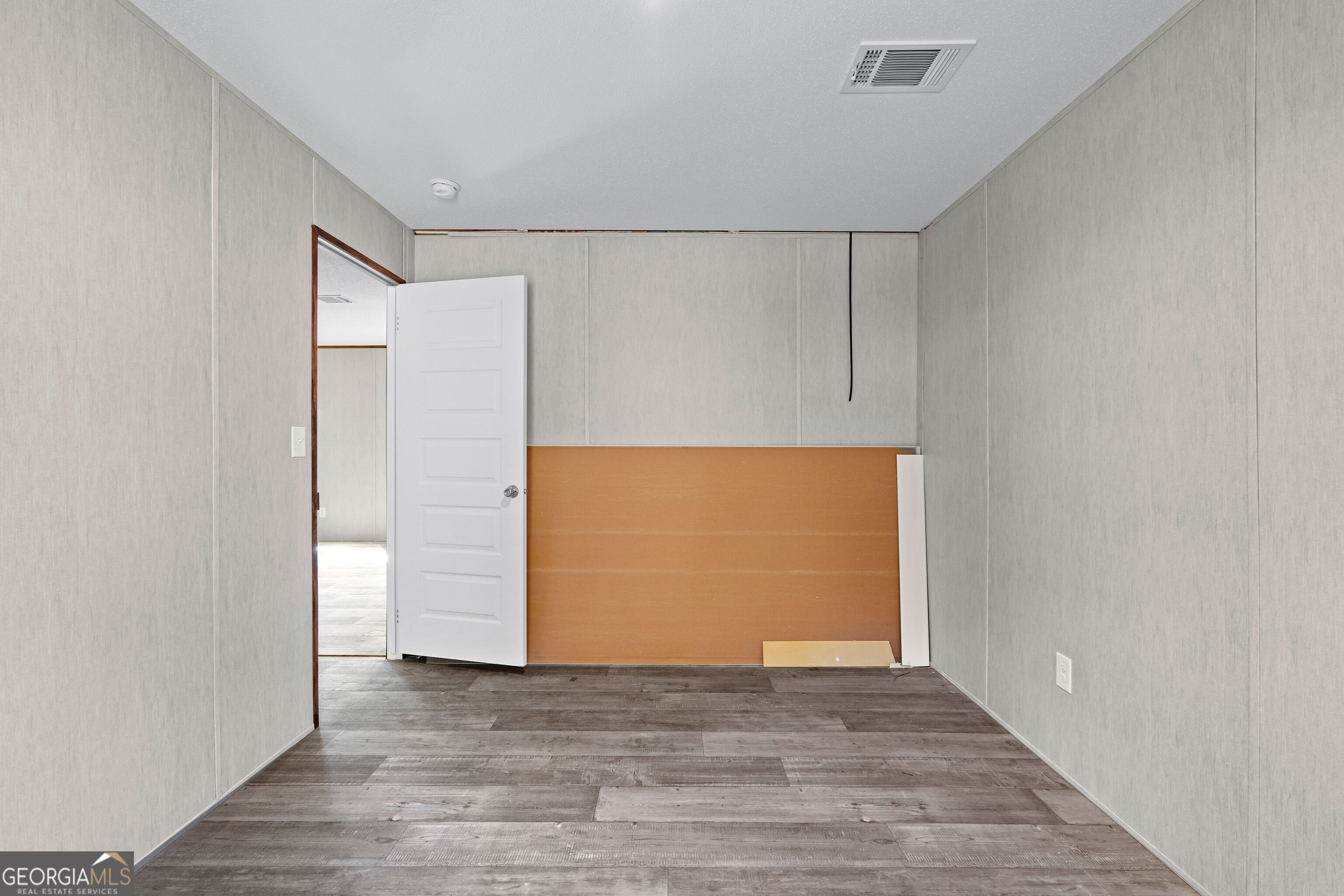 121 Oak Grove
