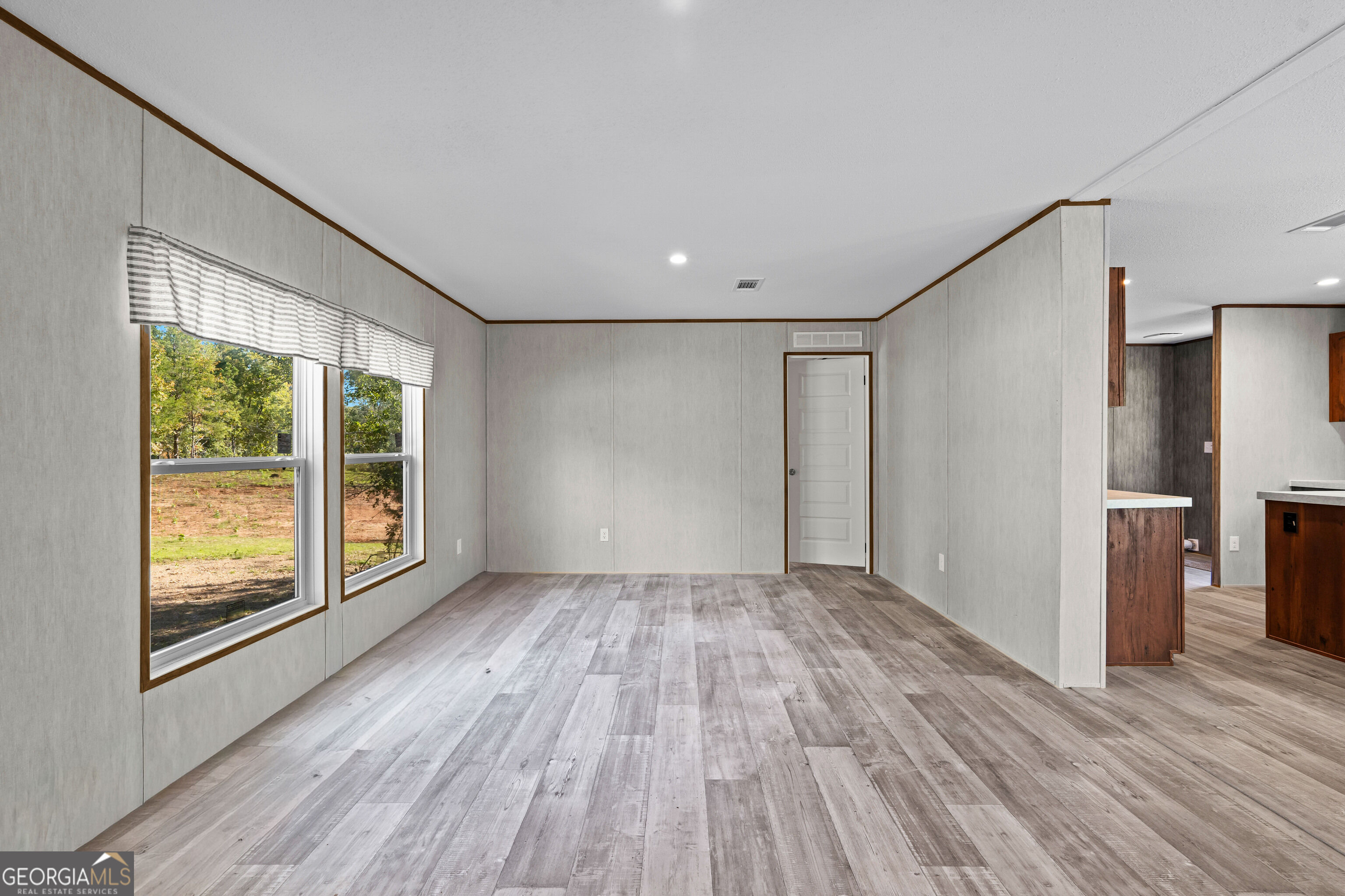 121 Oak Grove